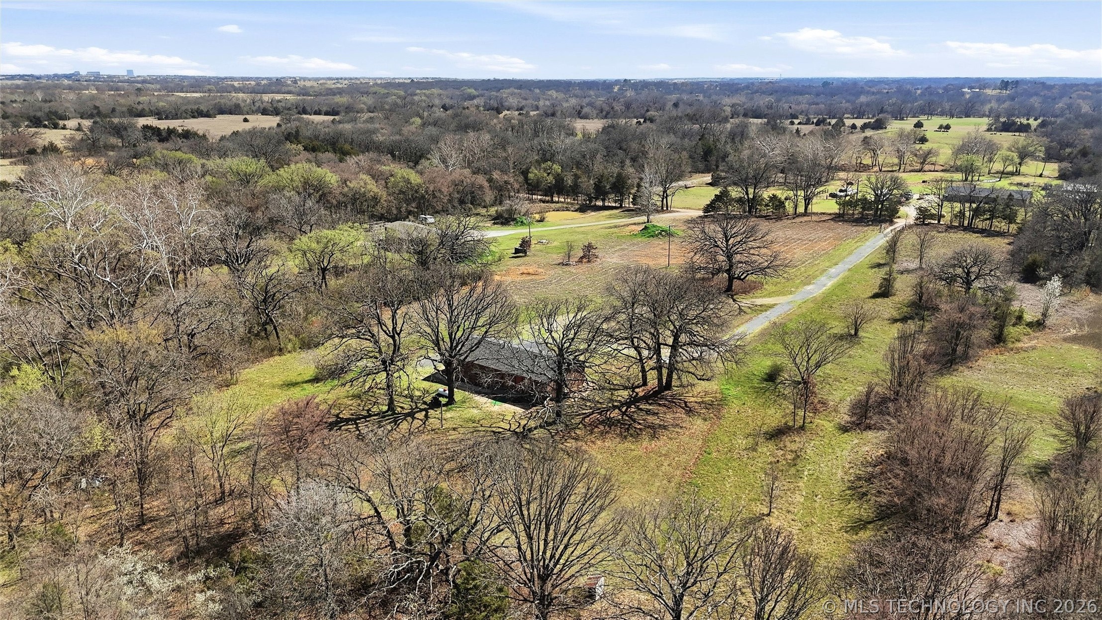 1880 Mcintosh Road Property Photo 12