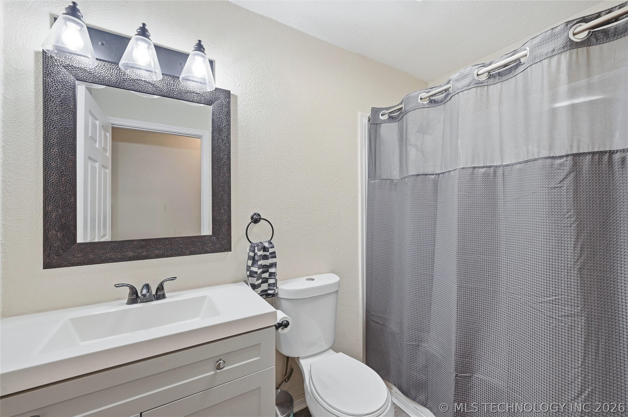 1880 Mcintosh Road Property Photo 24