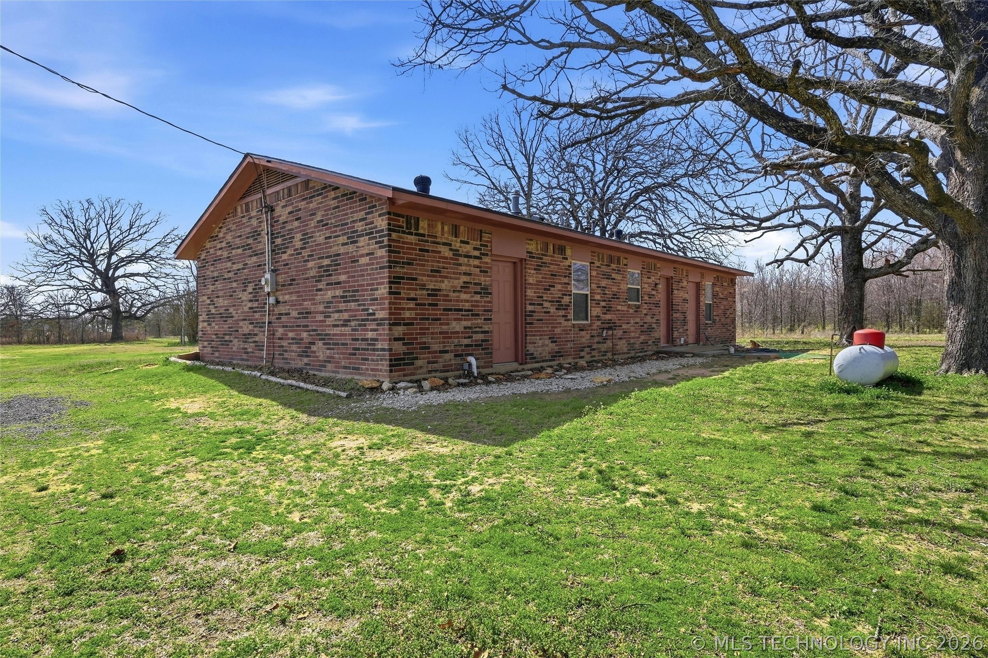 1880 Mcintosh Road Property Photo 32