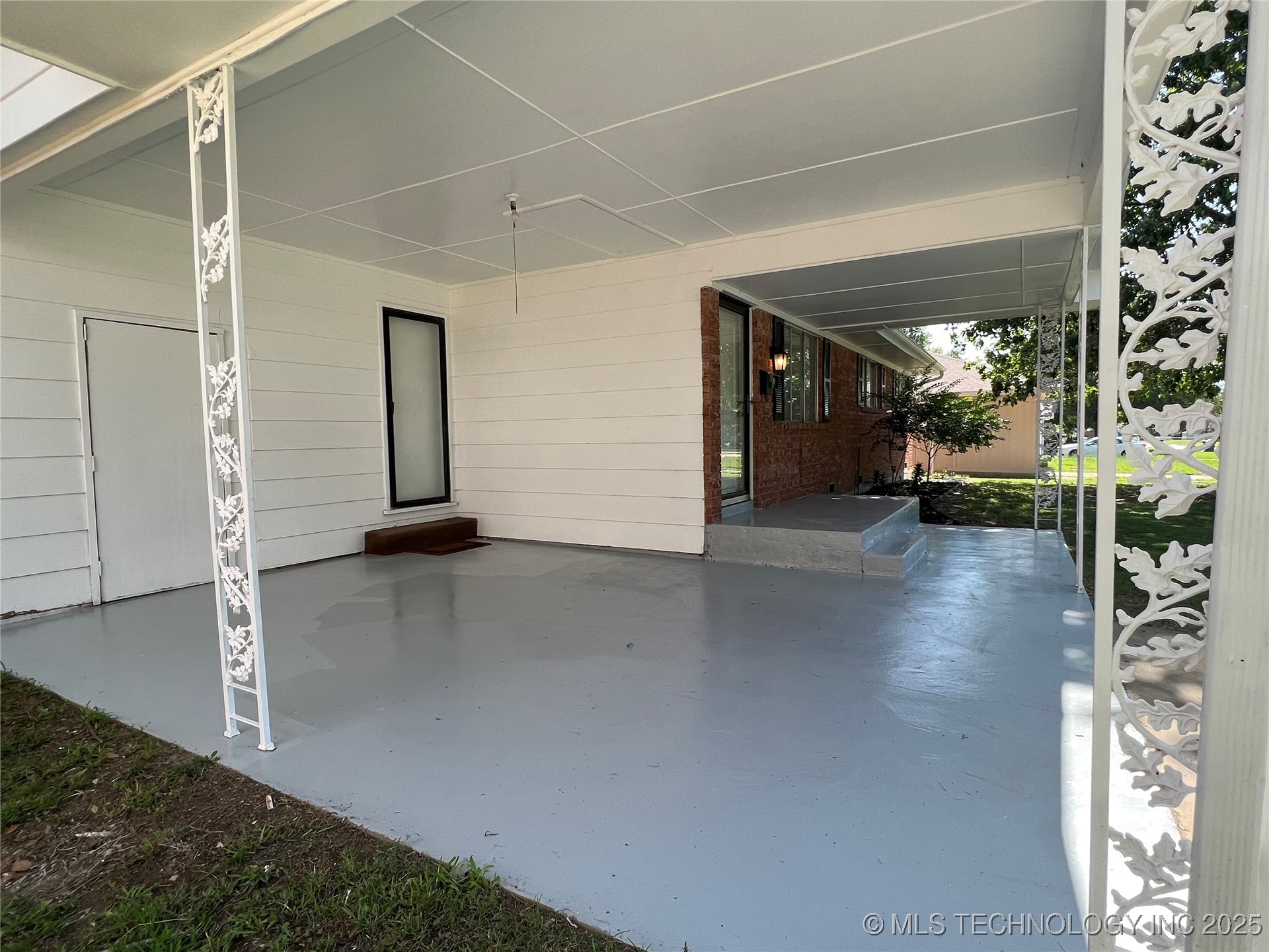 605 Mcarthur Property Photo 3