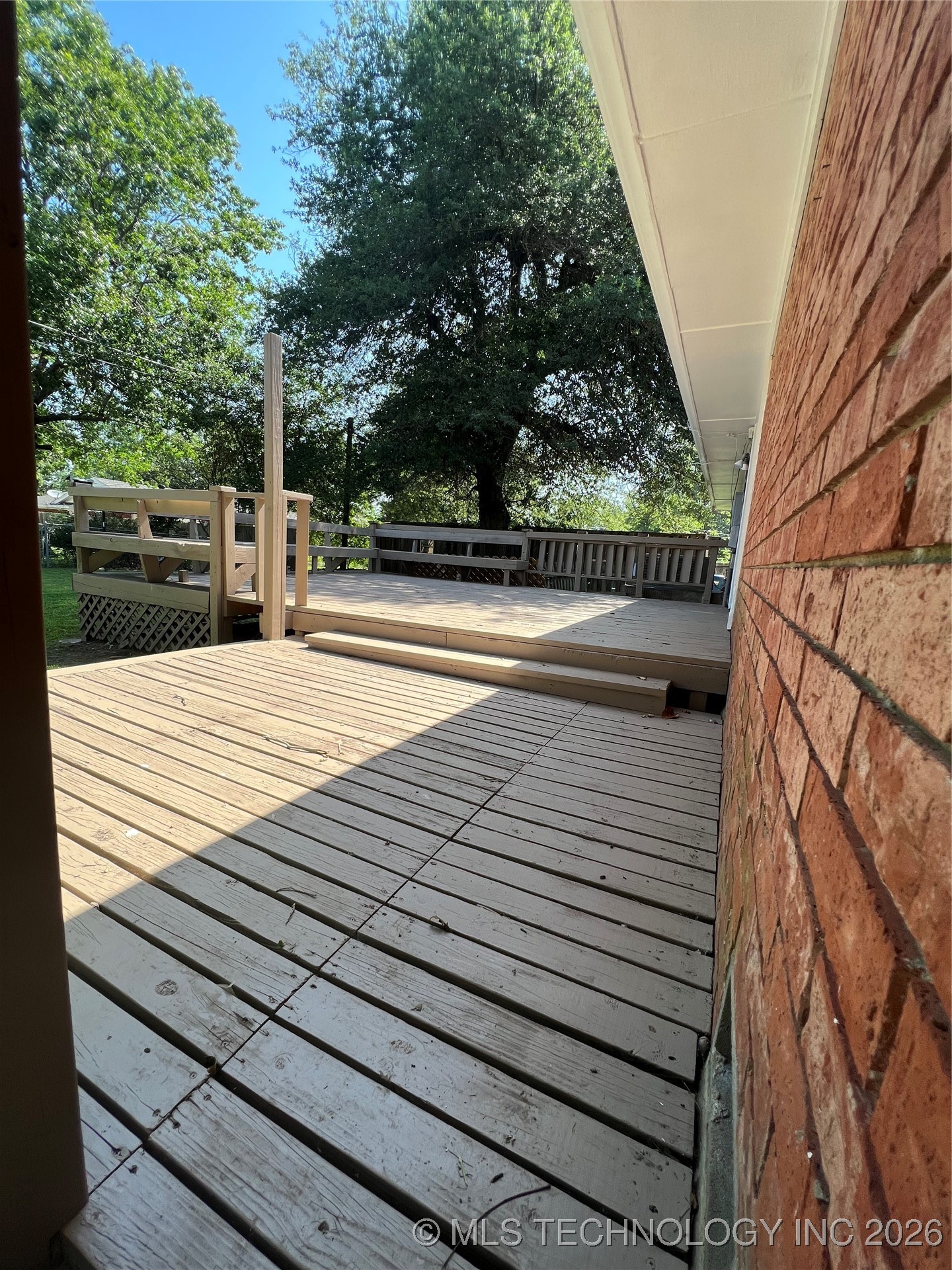 605 Mcarthur Property Photo 7