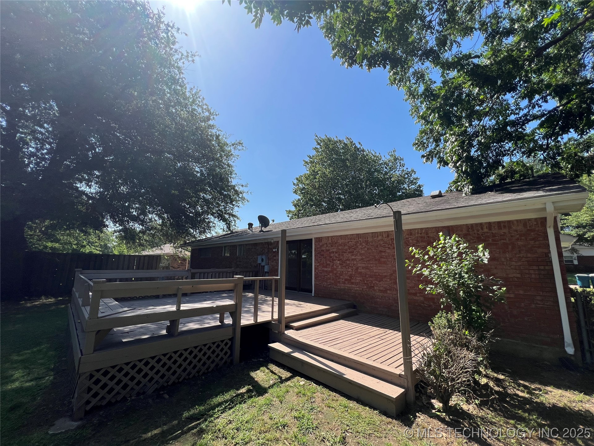 605 Mcarthur Property Photo 8