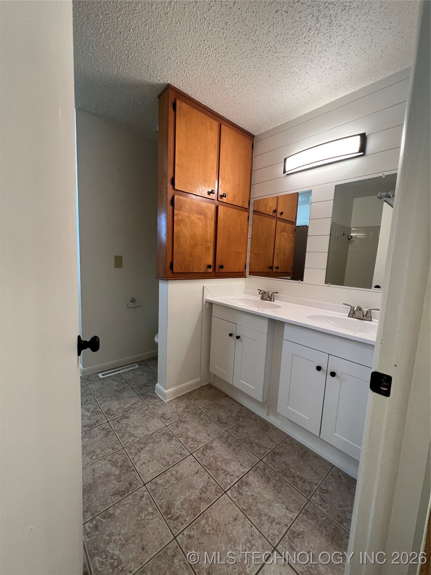 605 Mcarthur Property Photo 16