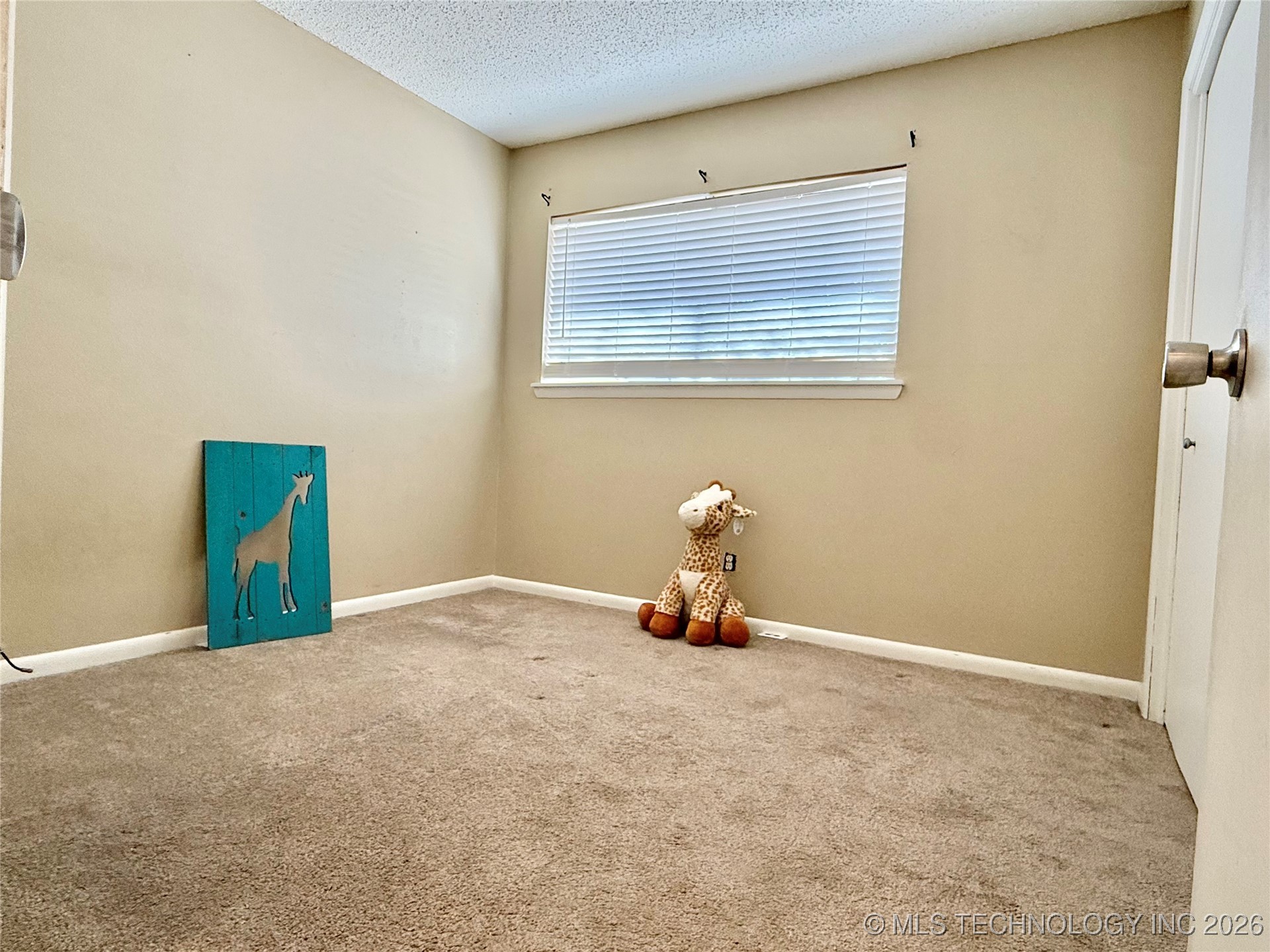 605 Mcarthur Property Photo 33