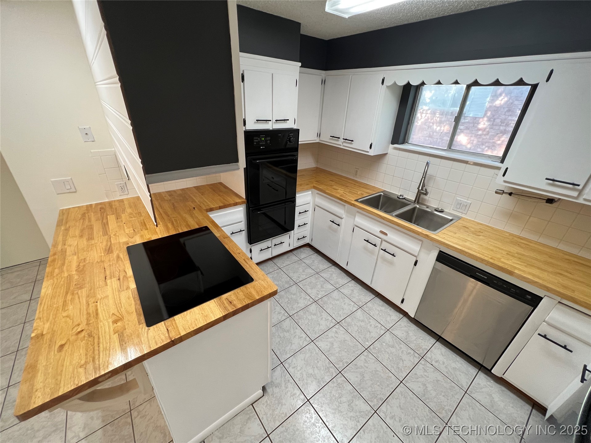 605 Mcarthur Property Photo 34