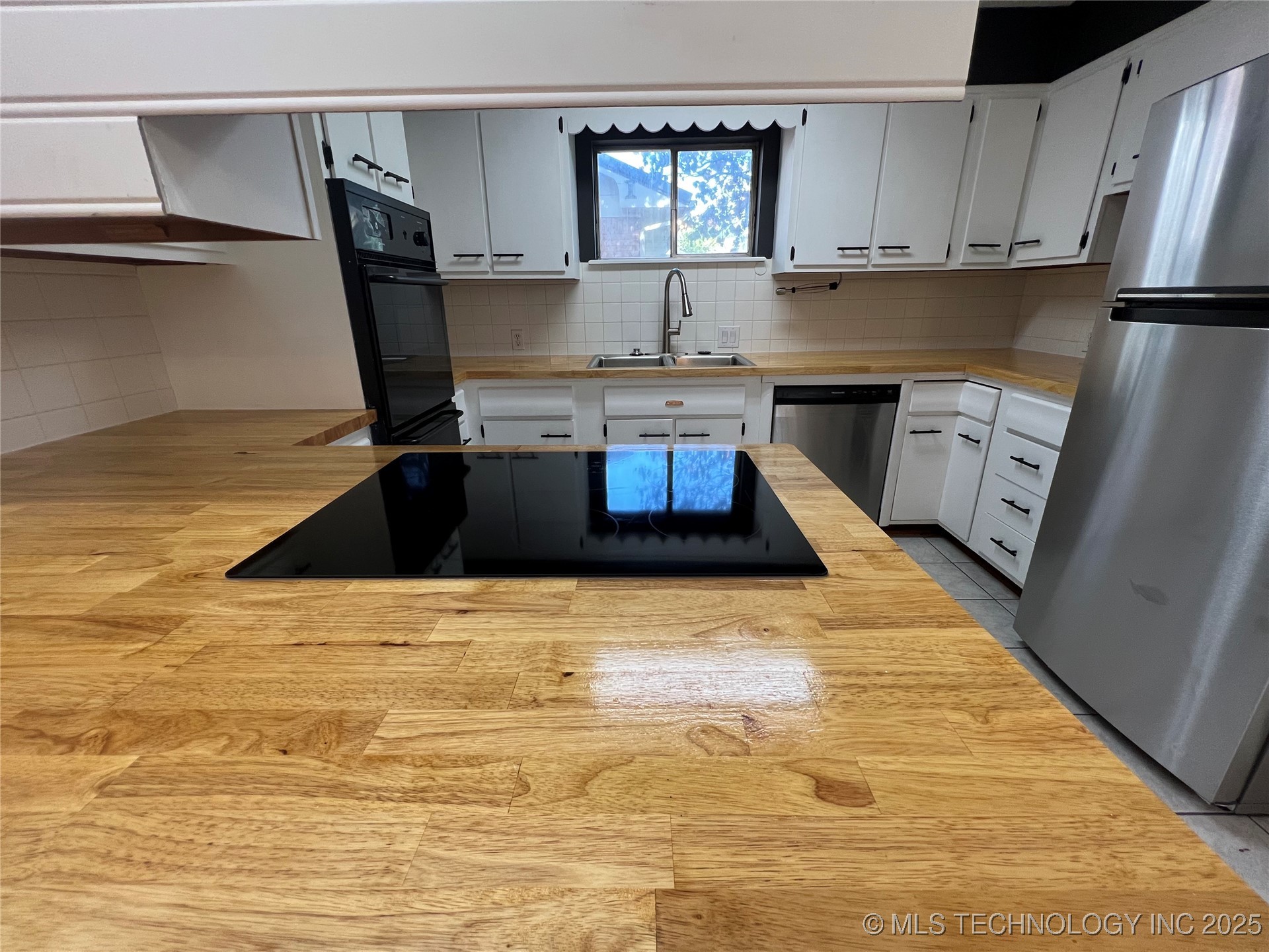 605 Mcarthur Property Photo 35