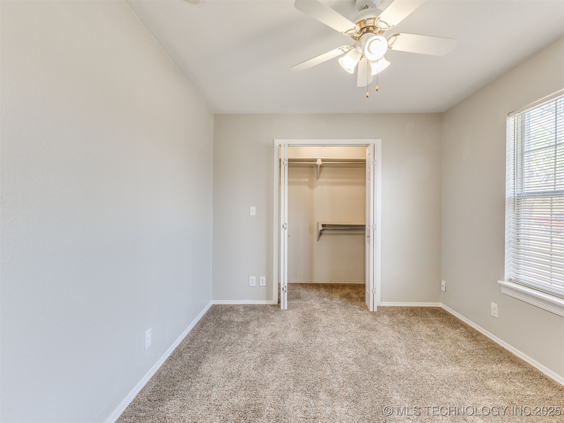 118 E 48th Street Property Photo 18