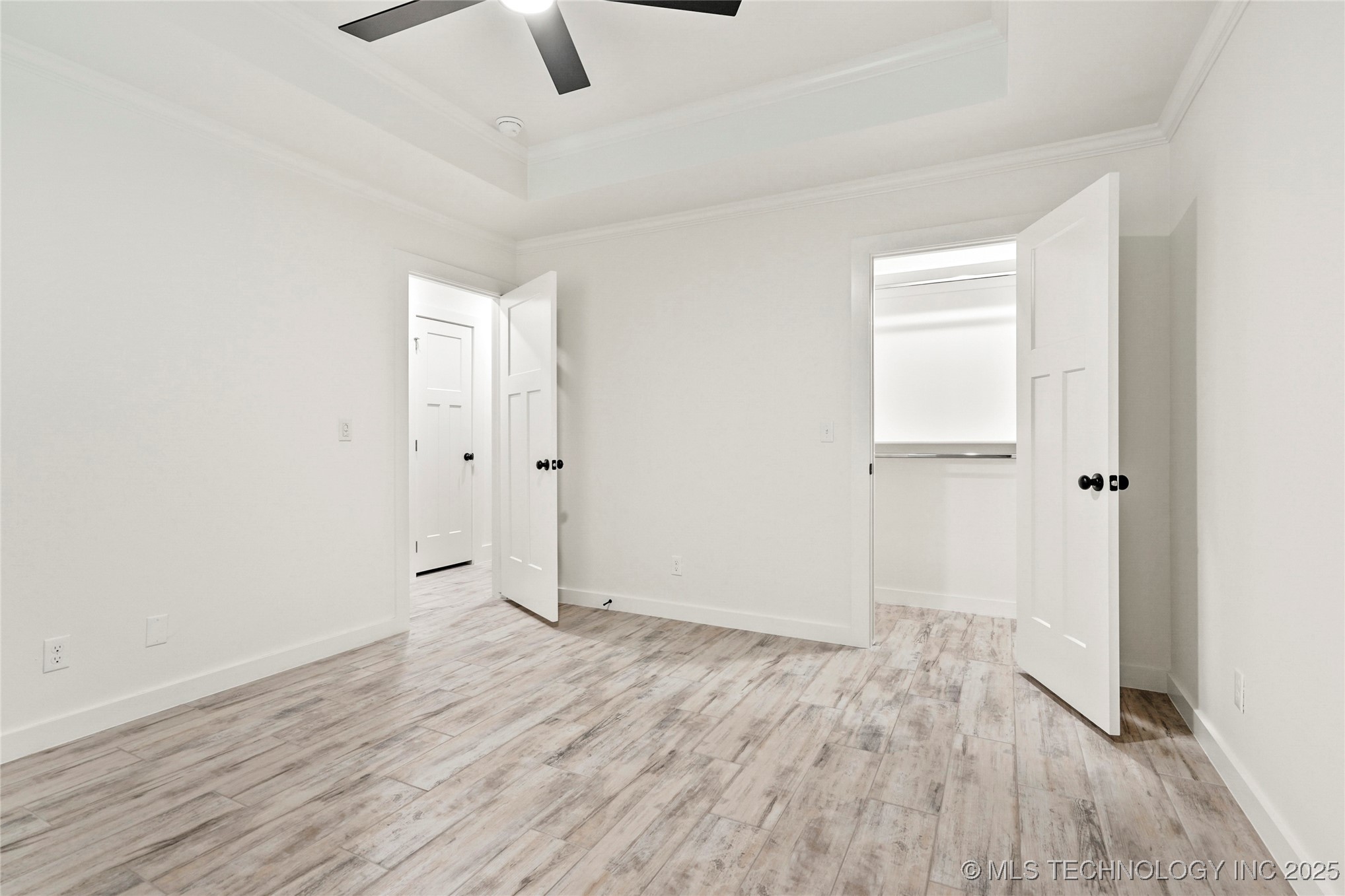 821 E 11th Street Property Photo 19