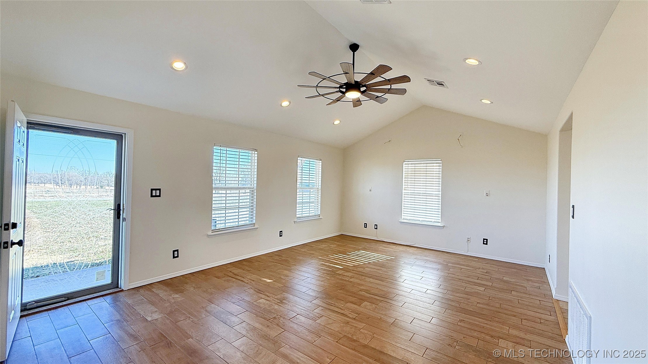 8195 Hwy 82 A Property Photo 2