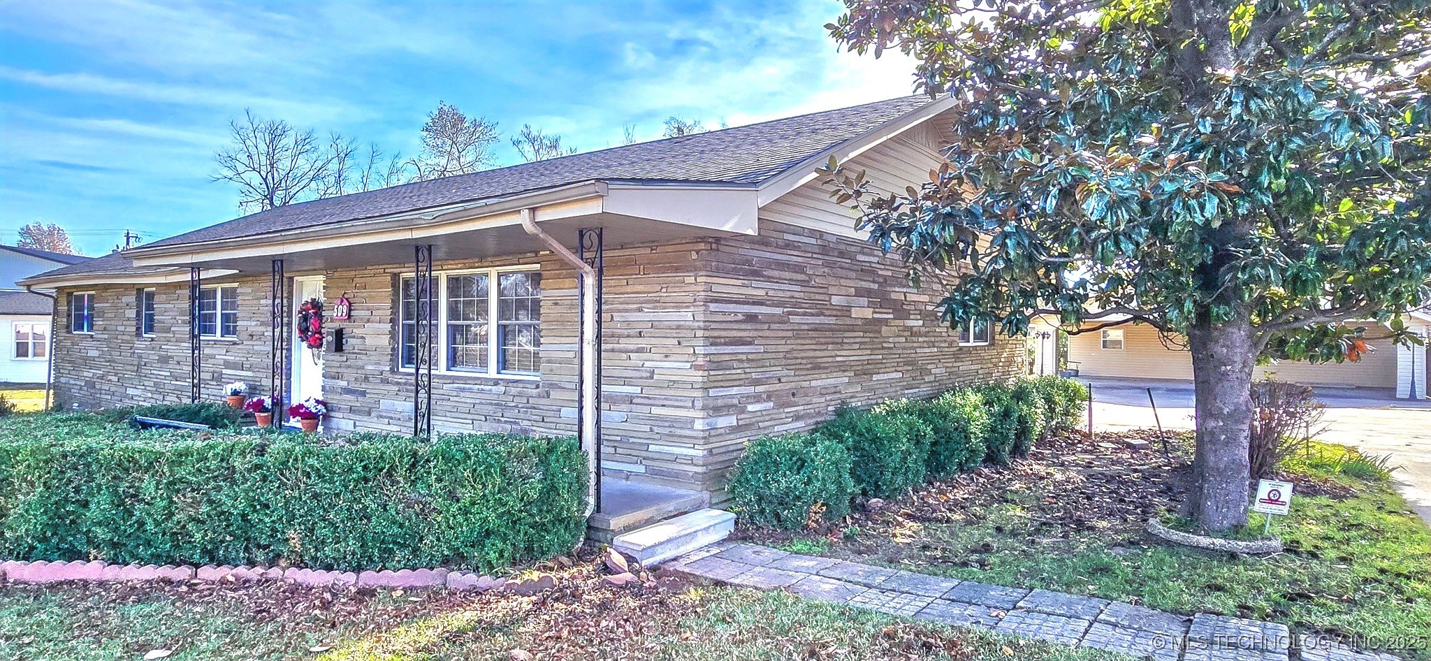 509 Sunset Strip Property Photo 3