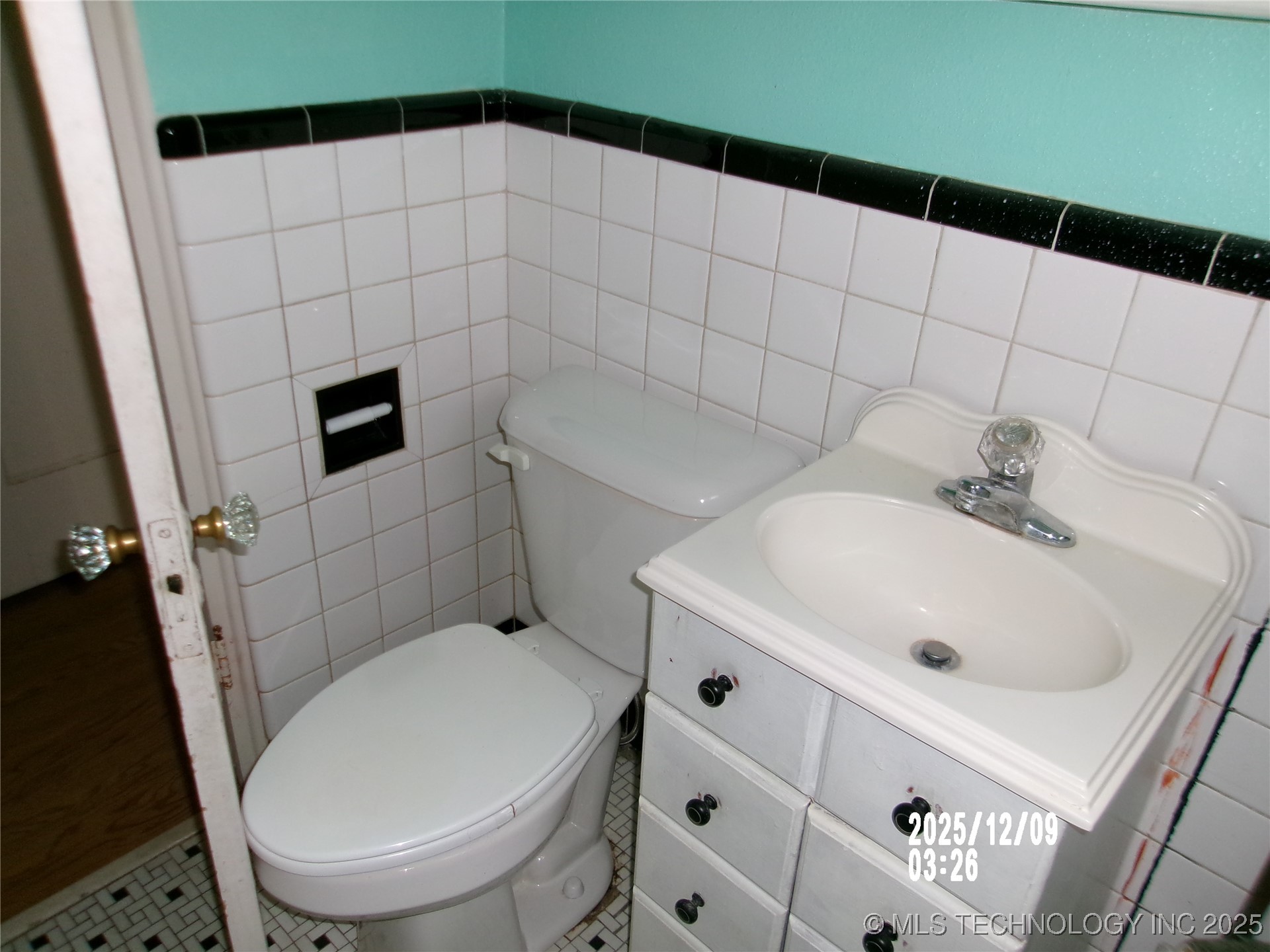 508 E 4th Street 510 Property Photo 8