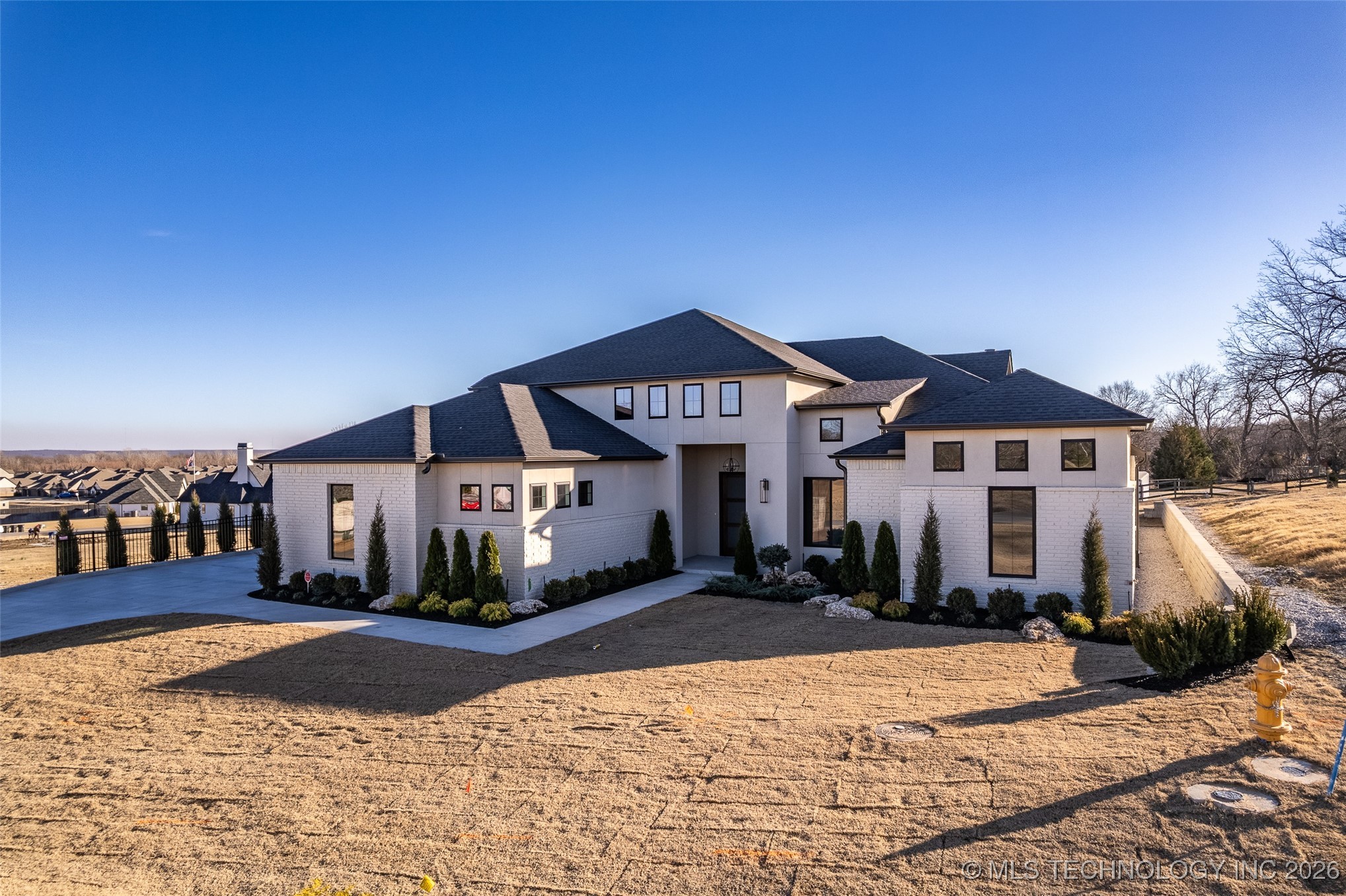 6708 E 153rd Street S Property Photo 1