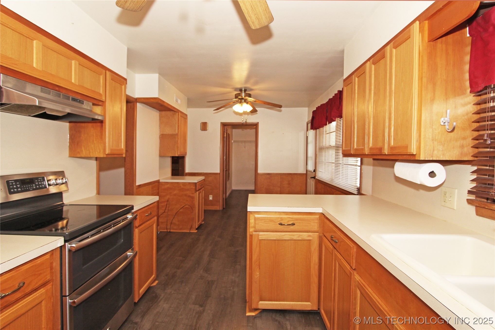 912 W Shawnee Avenue Property Photo 13