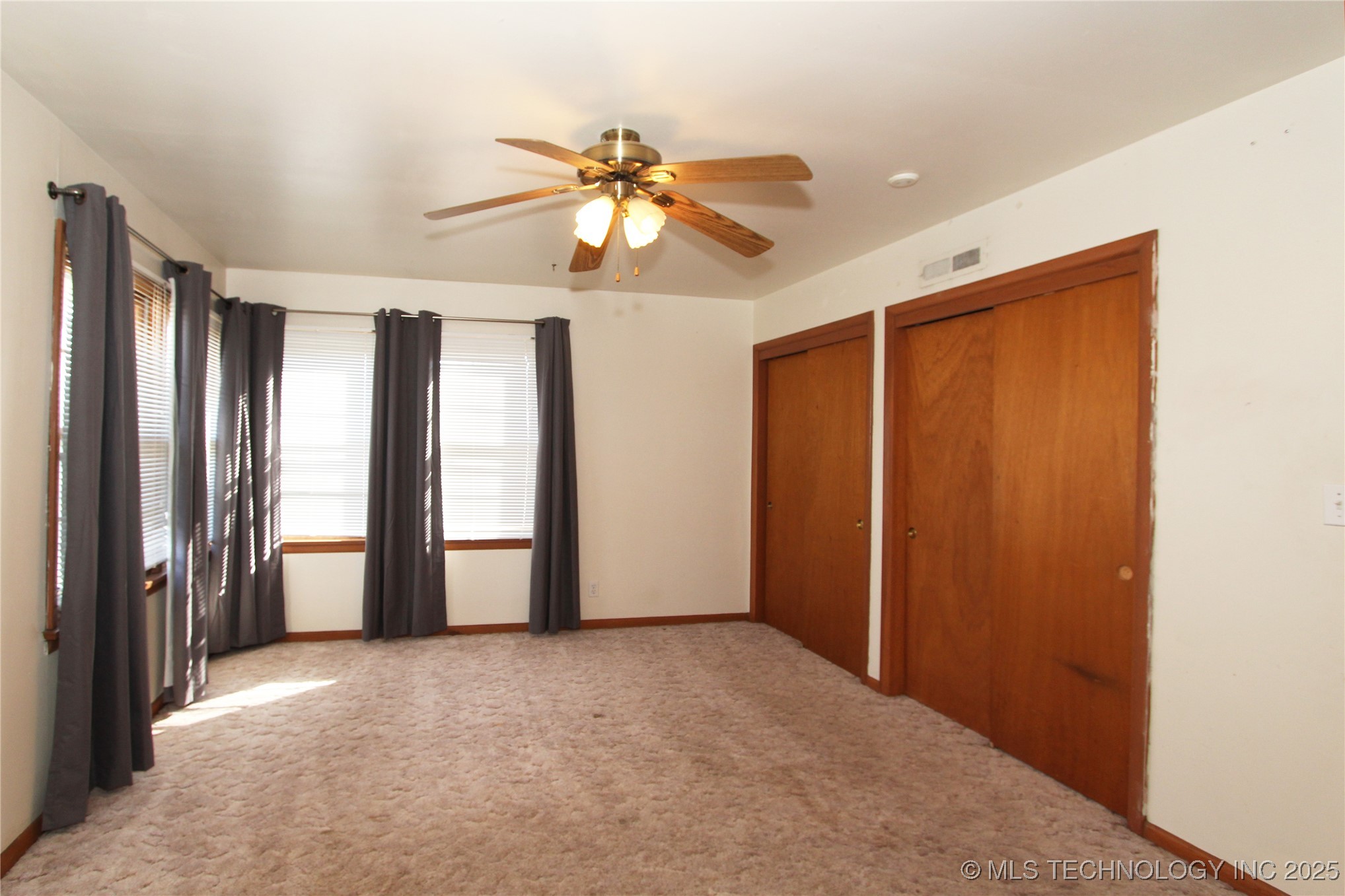 912 W Shawnee Avenue Property Photo 21