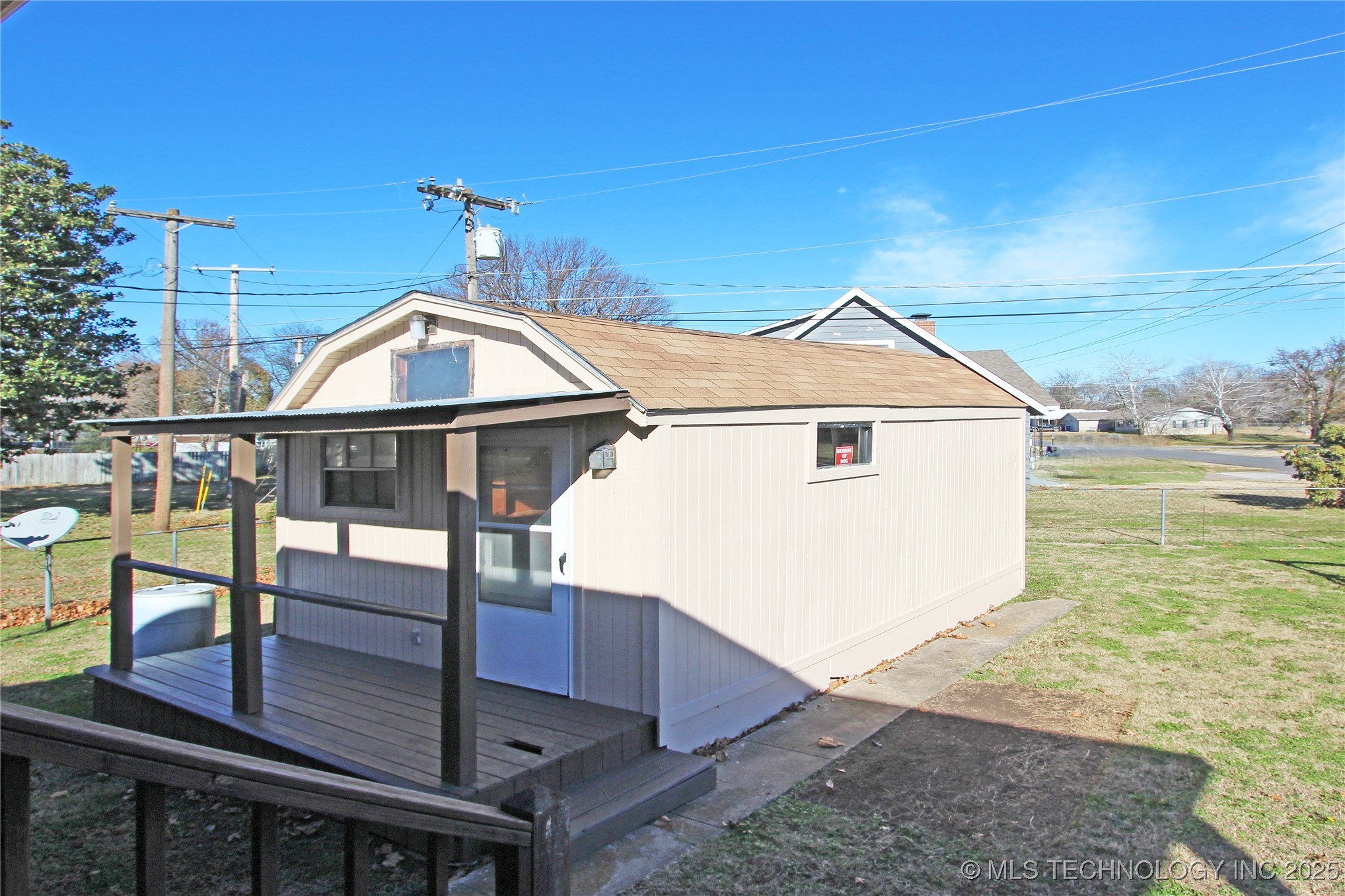 912 W Shawnee Avenue Property Photo 28