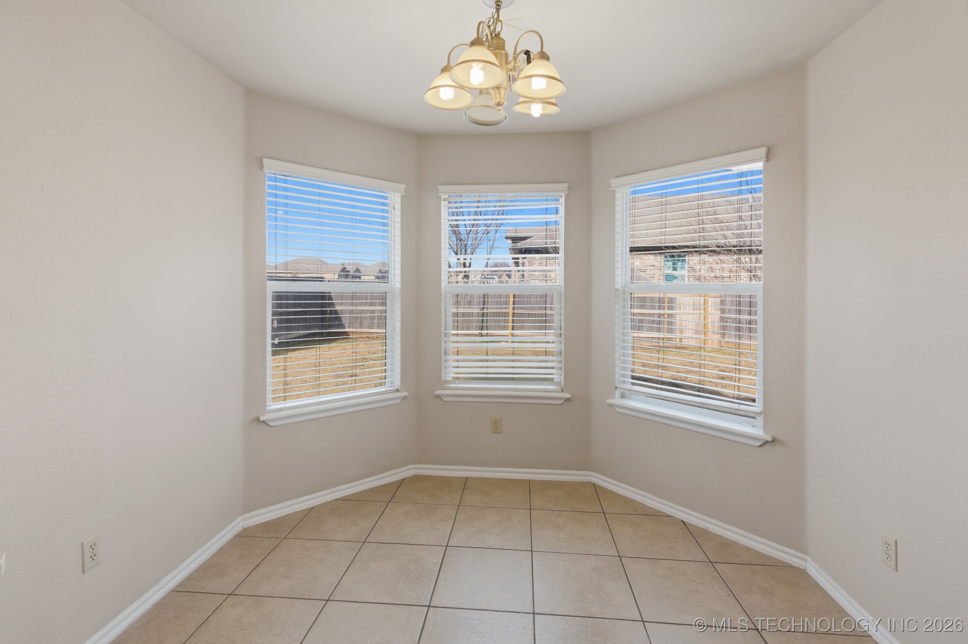 3402 Stonewall Drive Property Photo 10