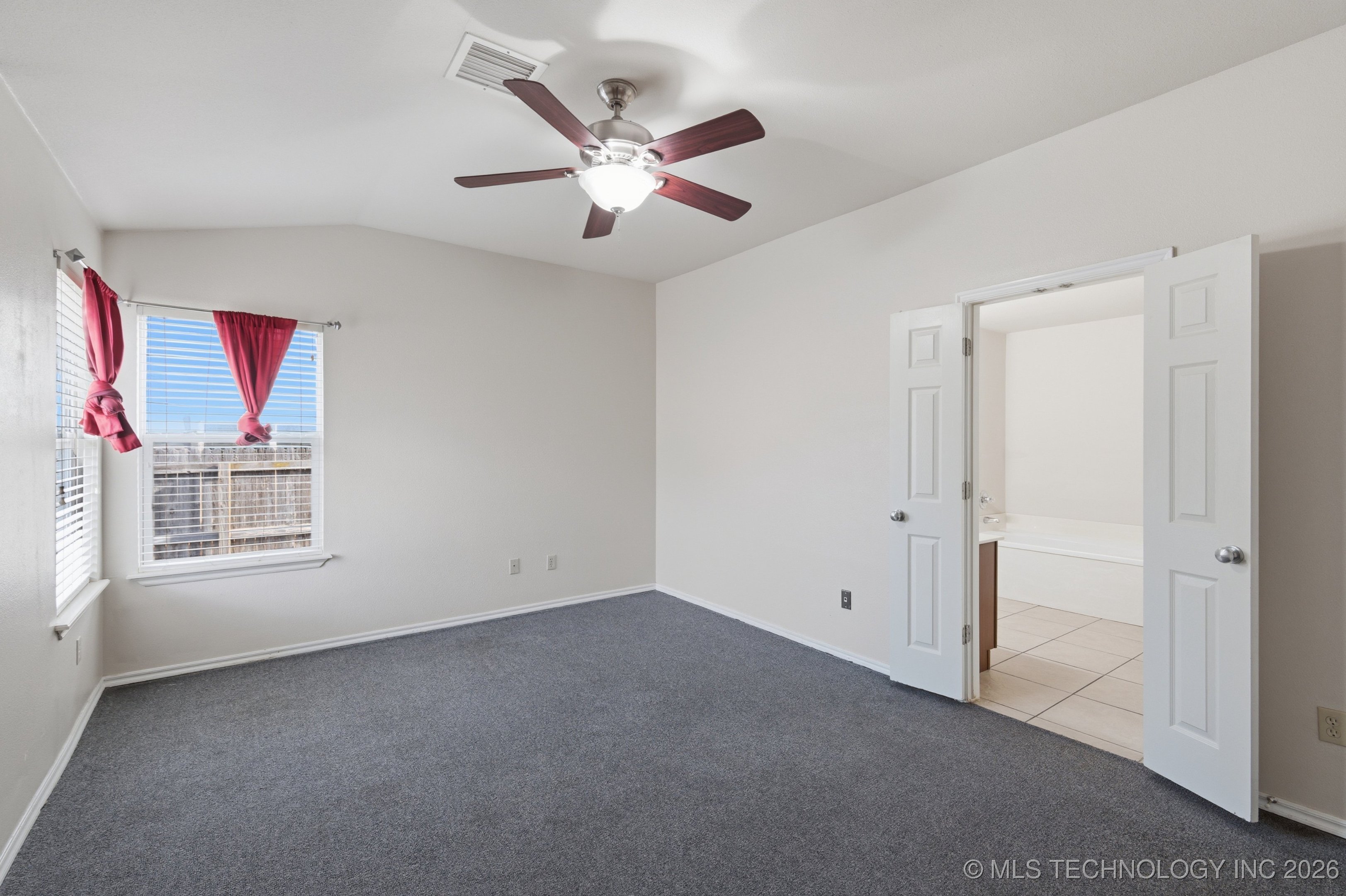 3402 Stonewall Drive Property Photo 11