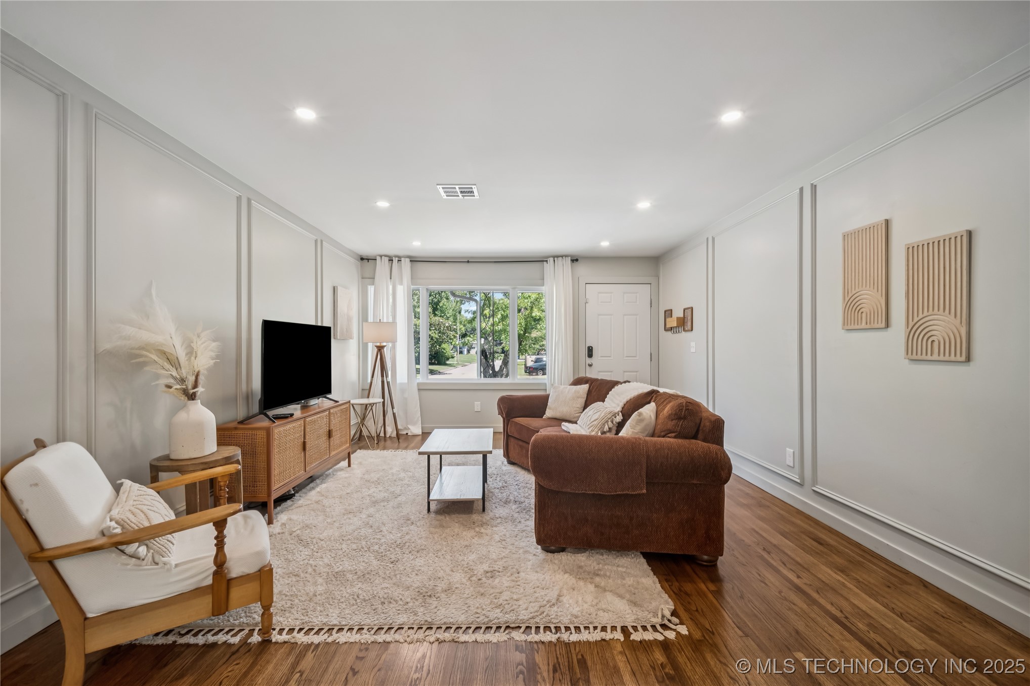 2818 S Pittsburg Avenue Property Photo 6