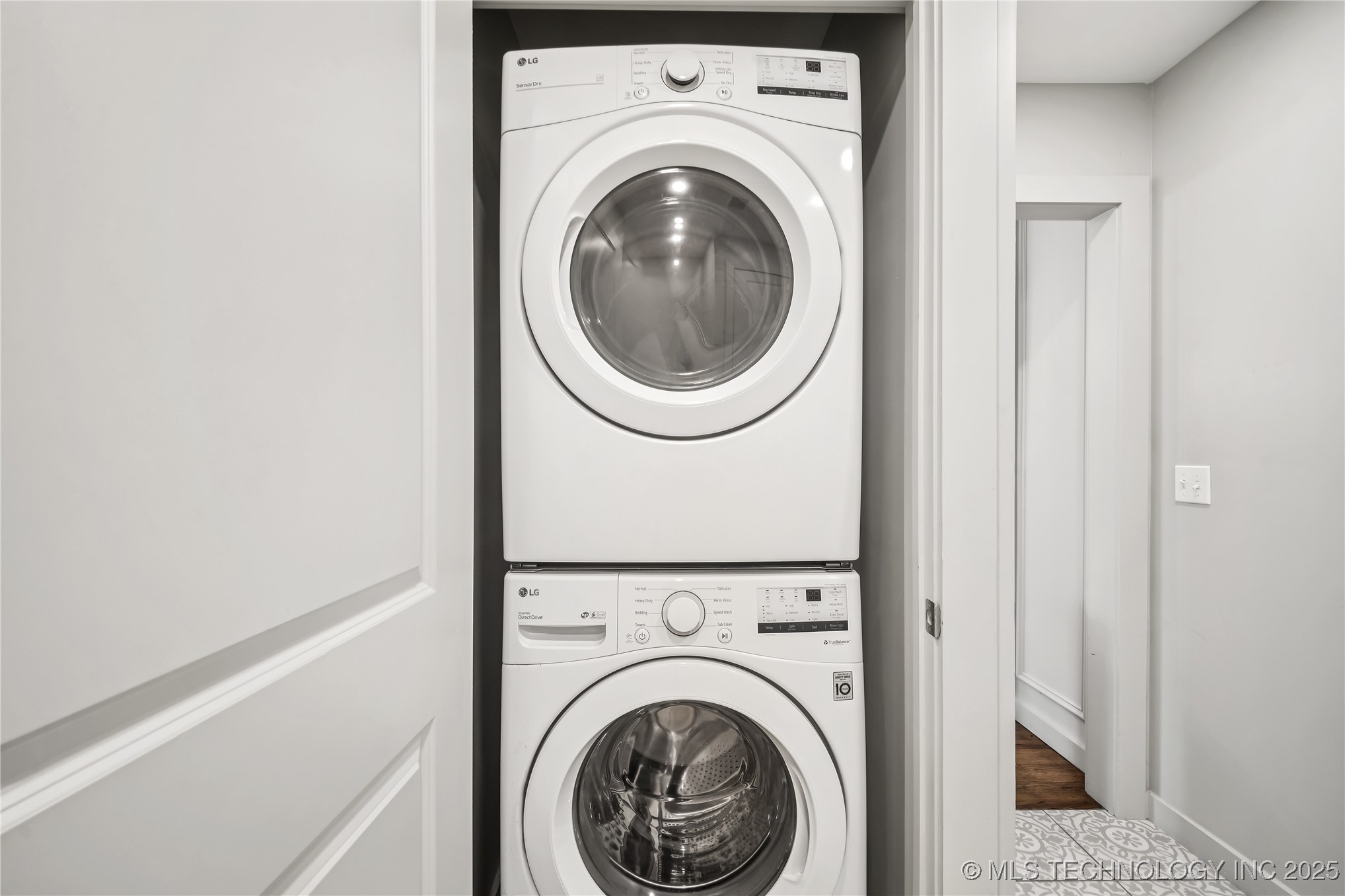 2818 S Pittsburg Avenue Property Photo 23