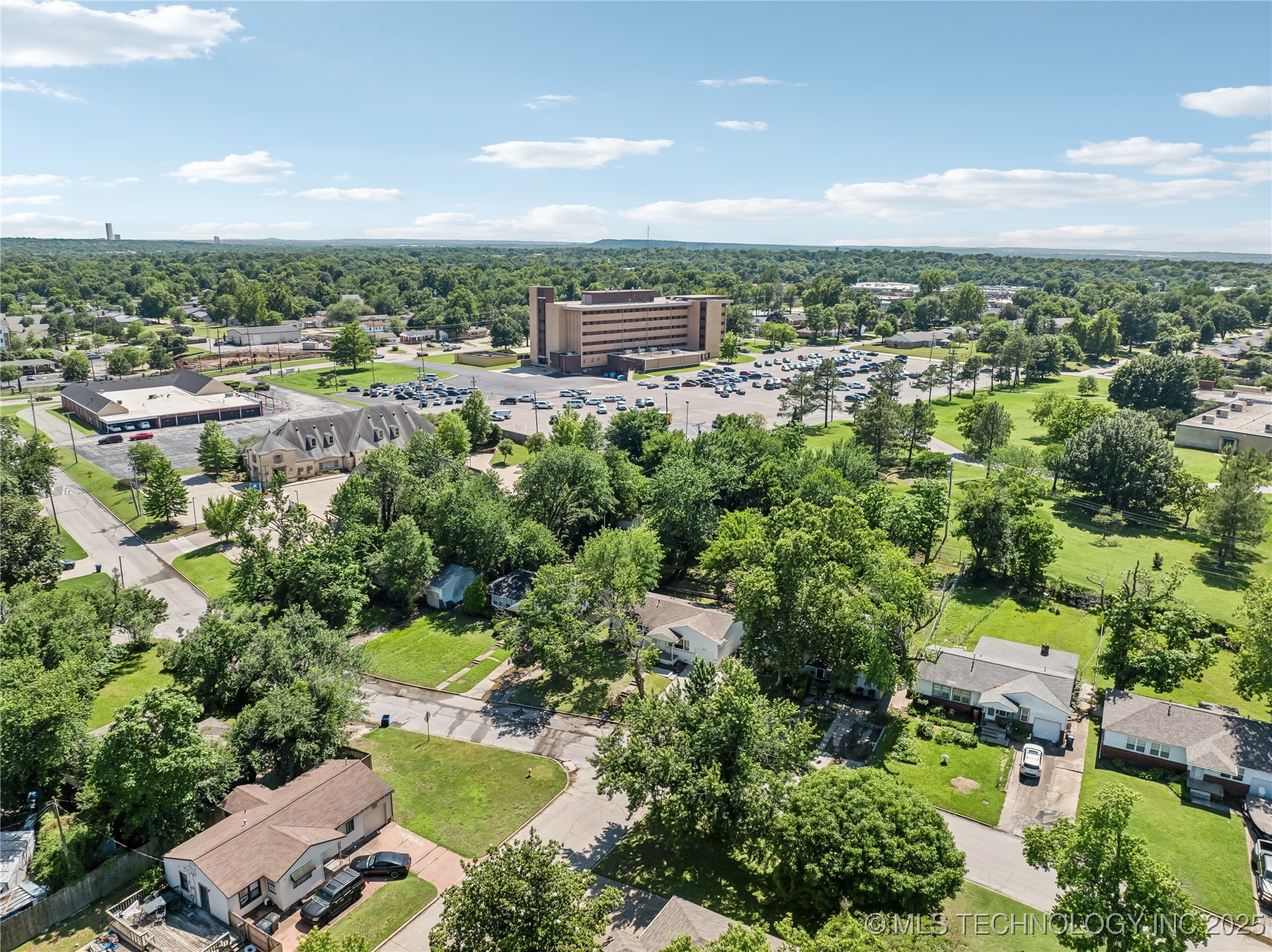 2818 S Pittsburg Avenue Property Photo 29