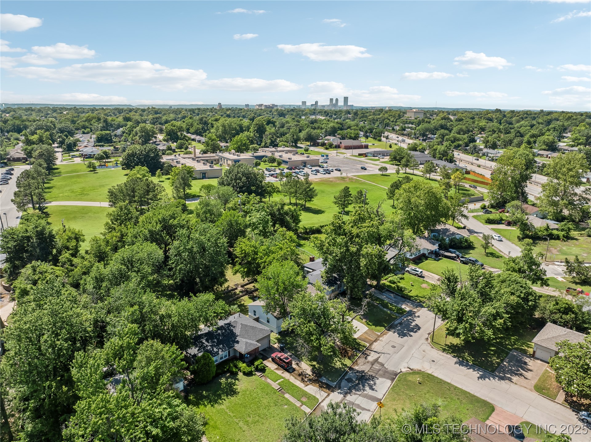 2818 S Pittsburg Avenue Property Photo 30