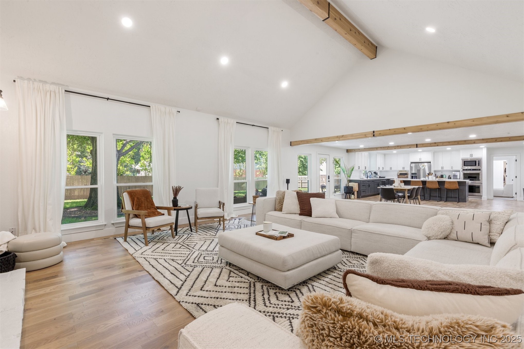 10123 S Urbana Avenue Property Photo 10