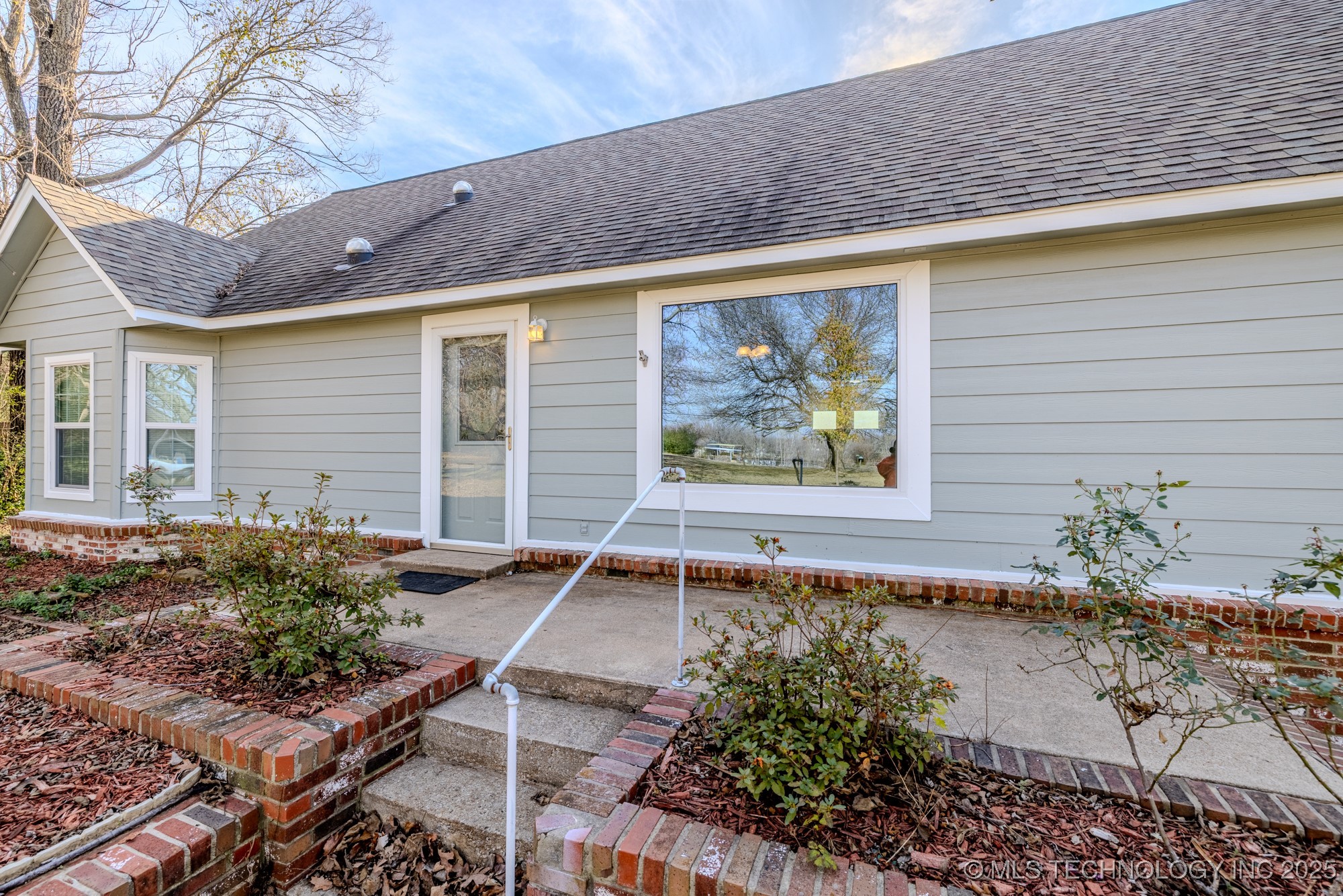 8850 W 151st Street S Property Photo 4