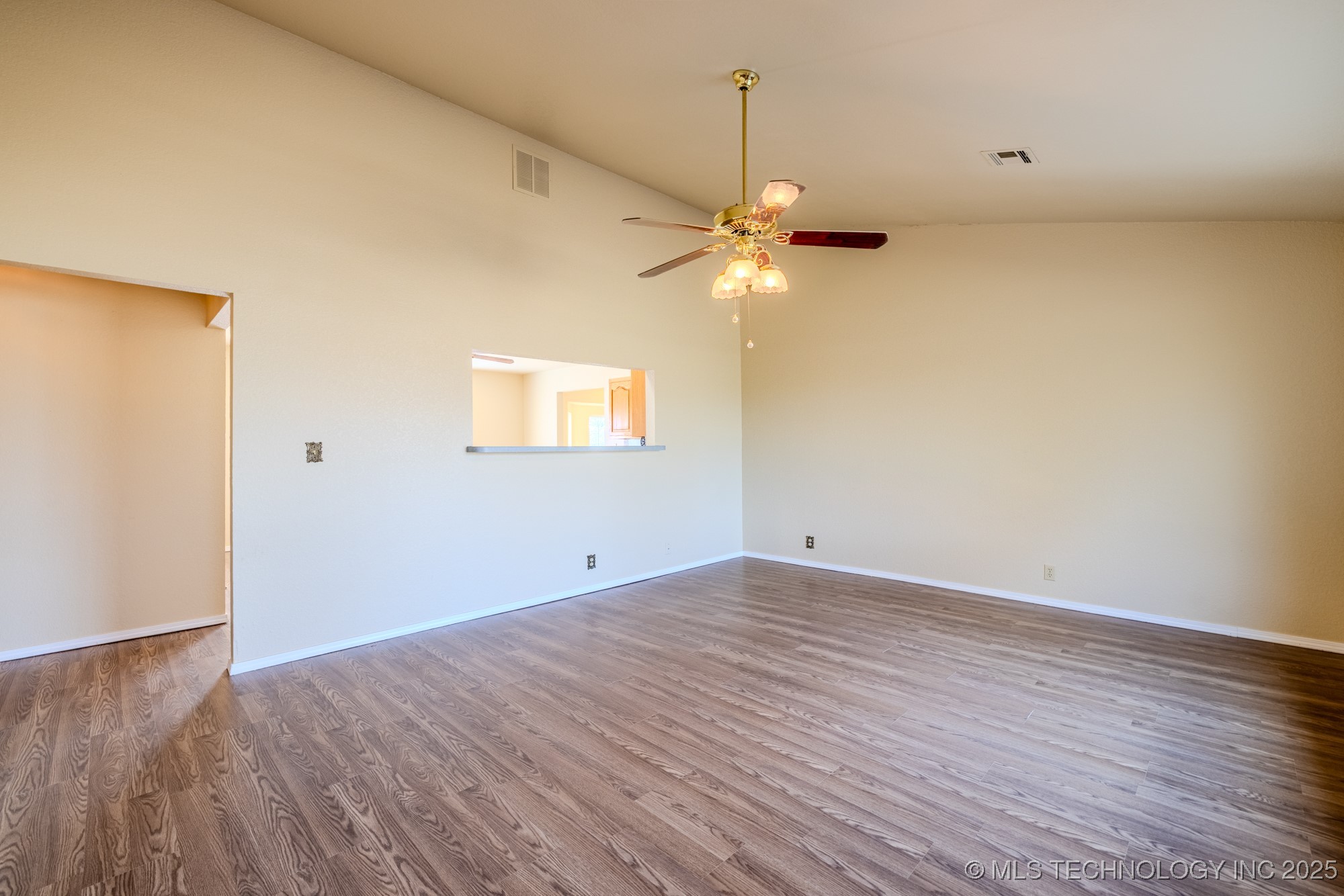 8850 W 151st Street S Property Photo 7