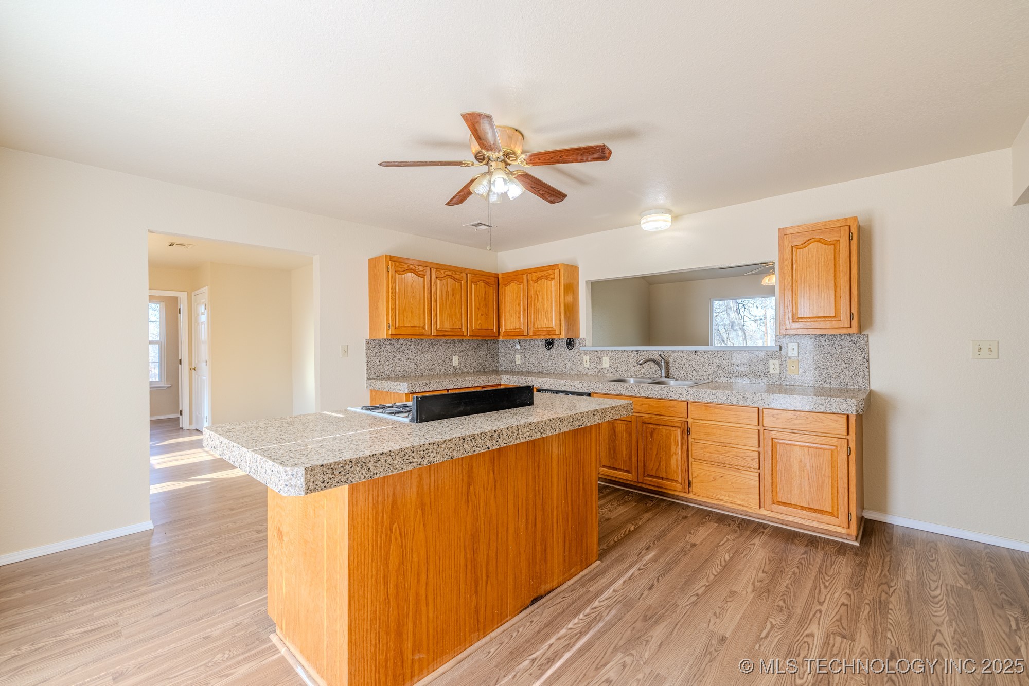 8850 W 151st Street S Property Photo 12