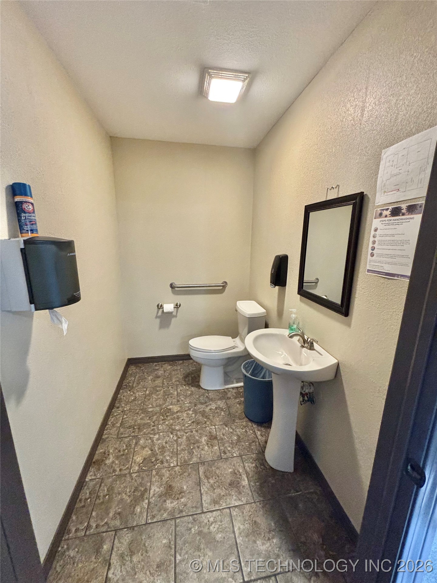 403 W Main Street Property Photo 13