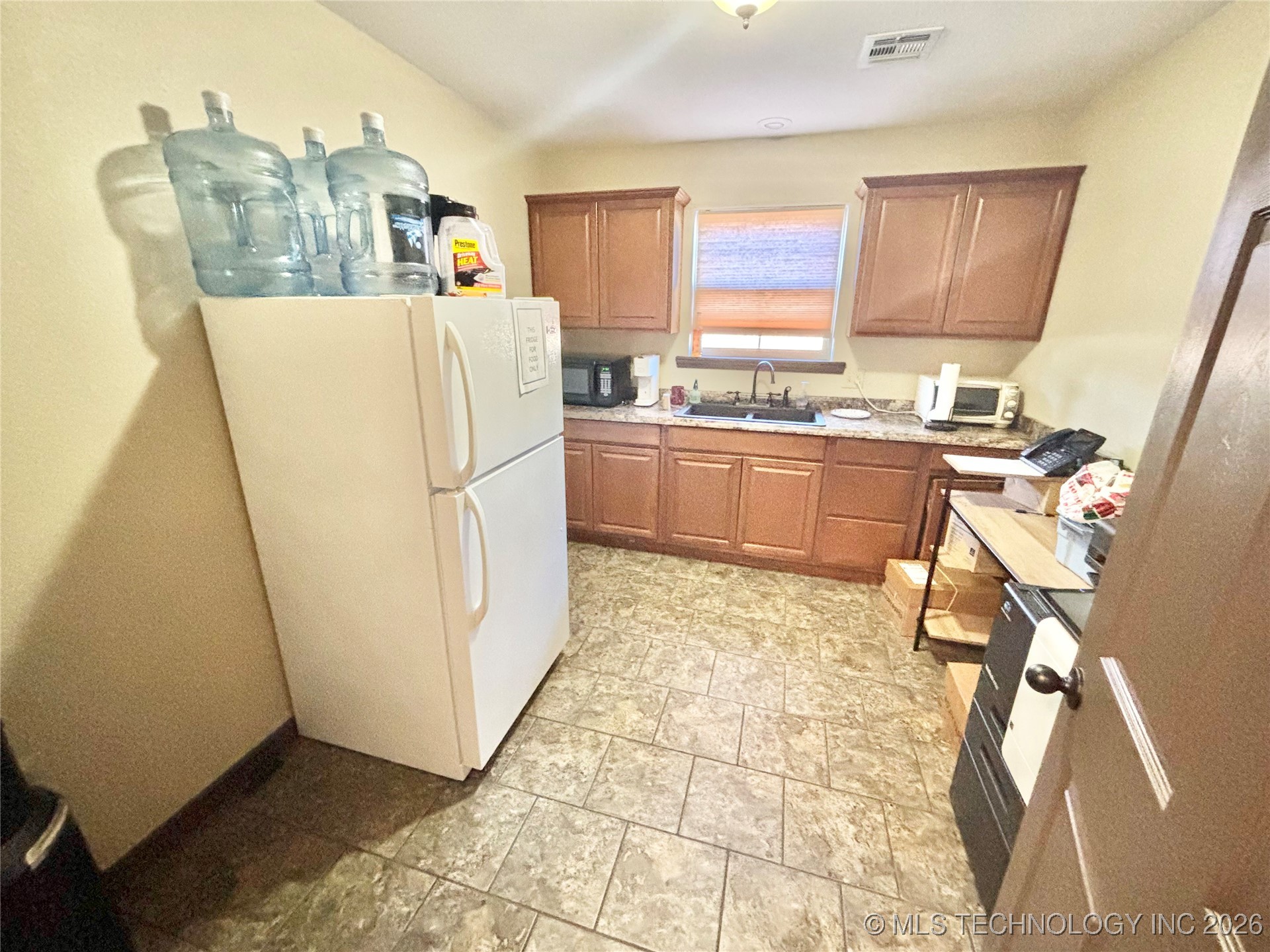 403 W Main Street Property Photo 21