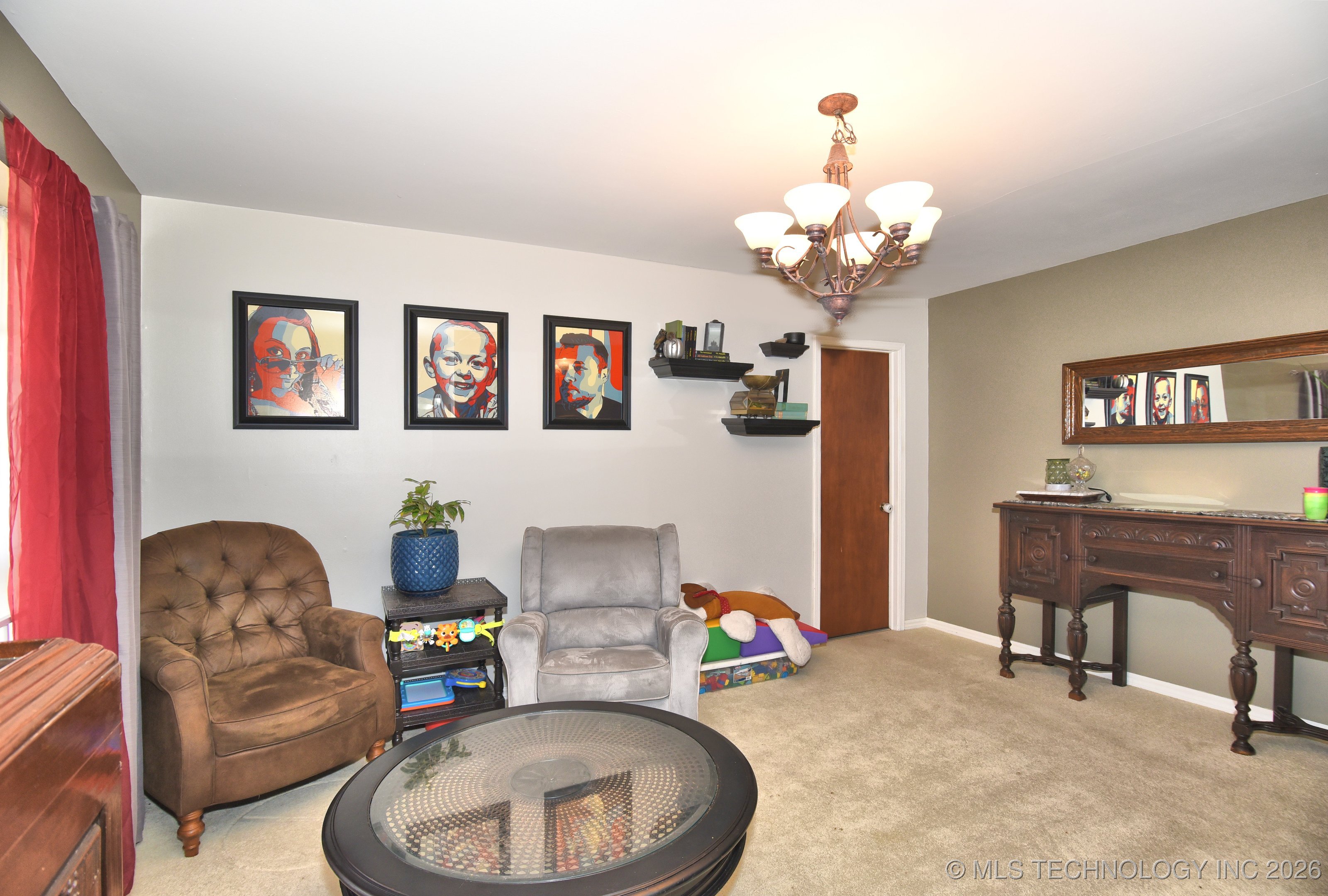 9456 E 39th Street Property Photo 6