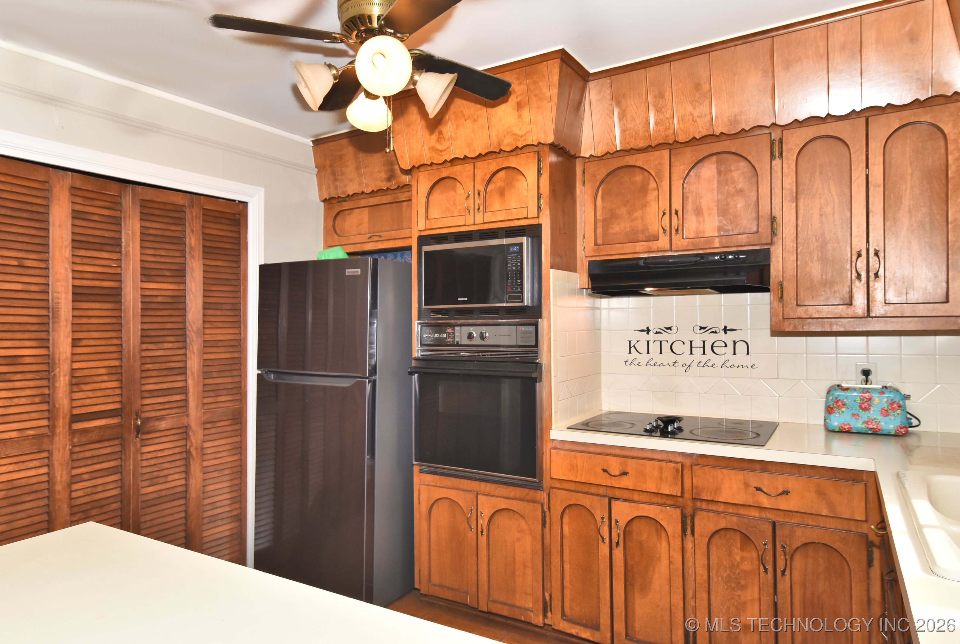 9456 E 39th Street Property Photo 22