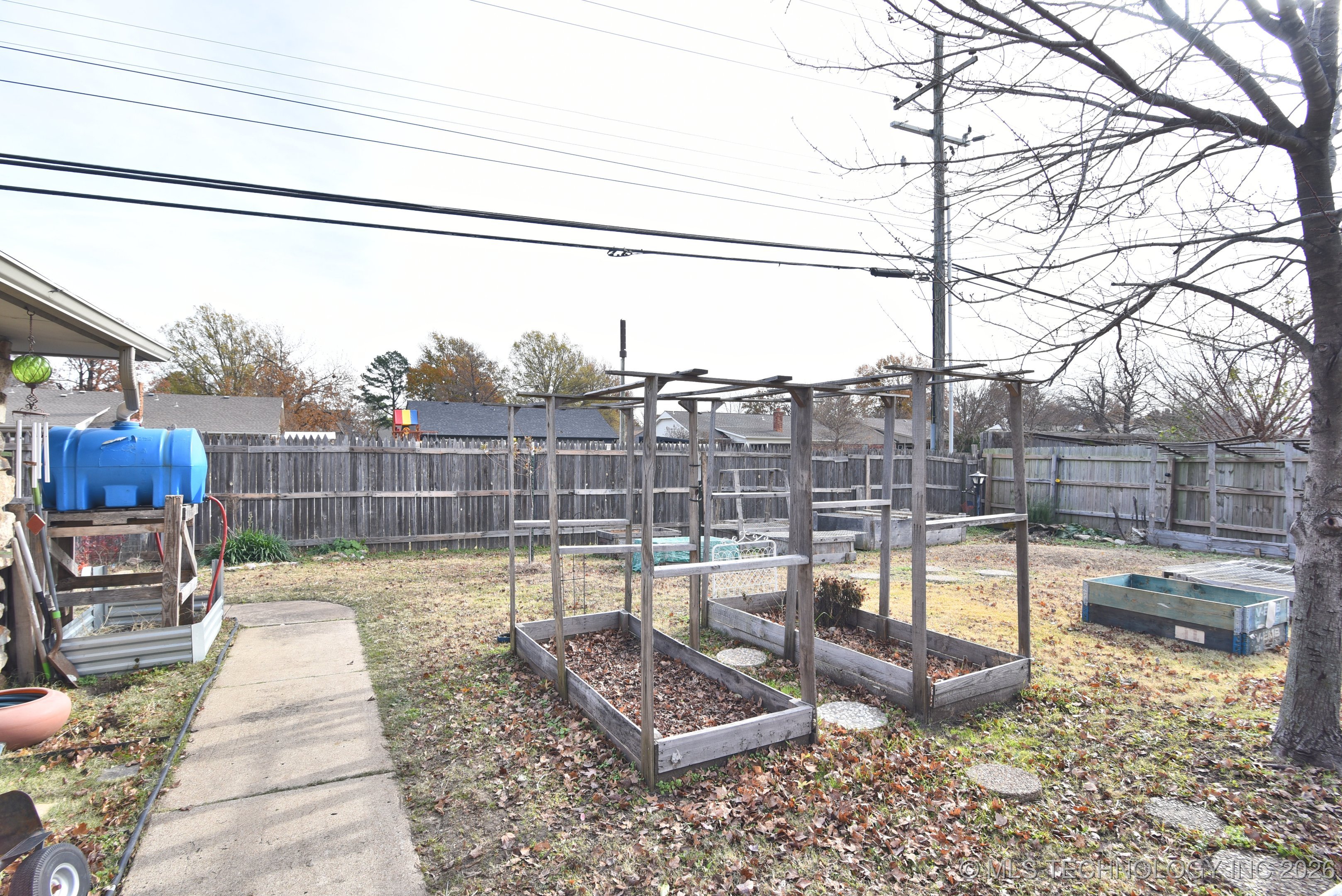 9456 E 39th Street Property Photo 28