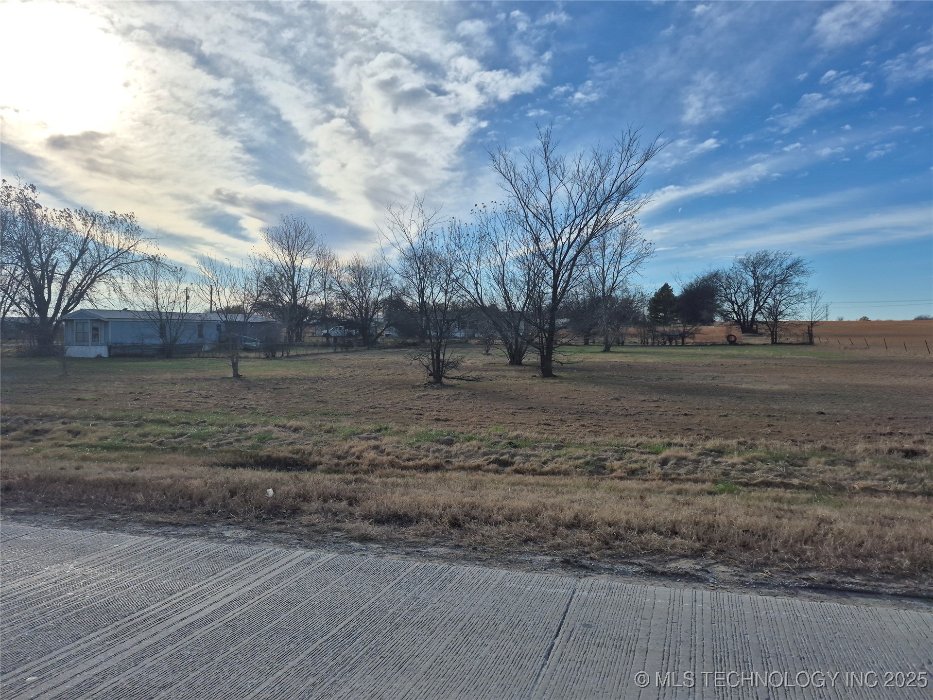 38 W 524 Property Photo 4