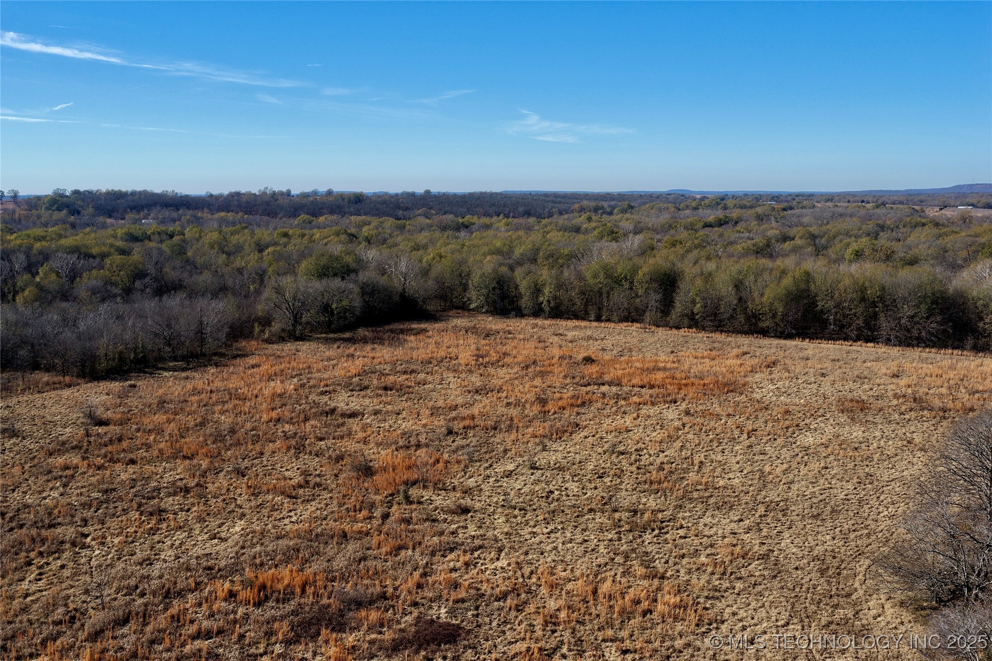 2 E 1230 Road Property Photo 4