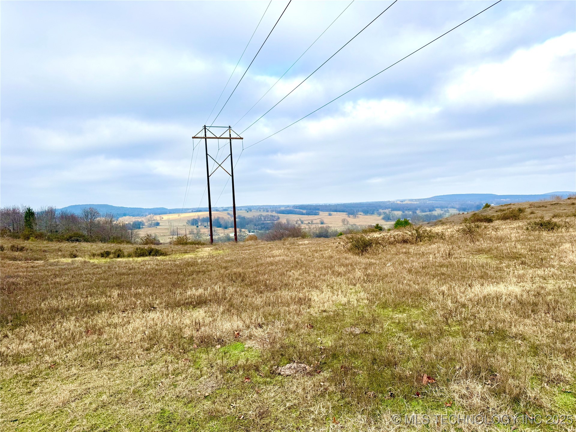 805 Road Property Photo 2