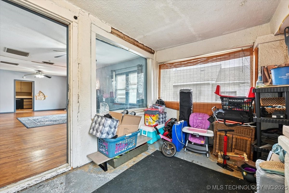 540 S 45th West Avenue Property Photo 5