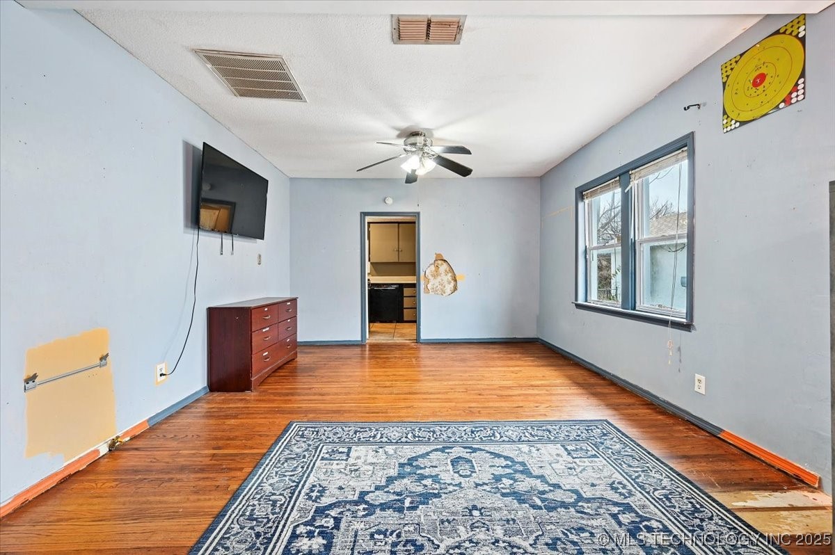 540 S 45th West Avenue Property Photo 6