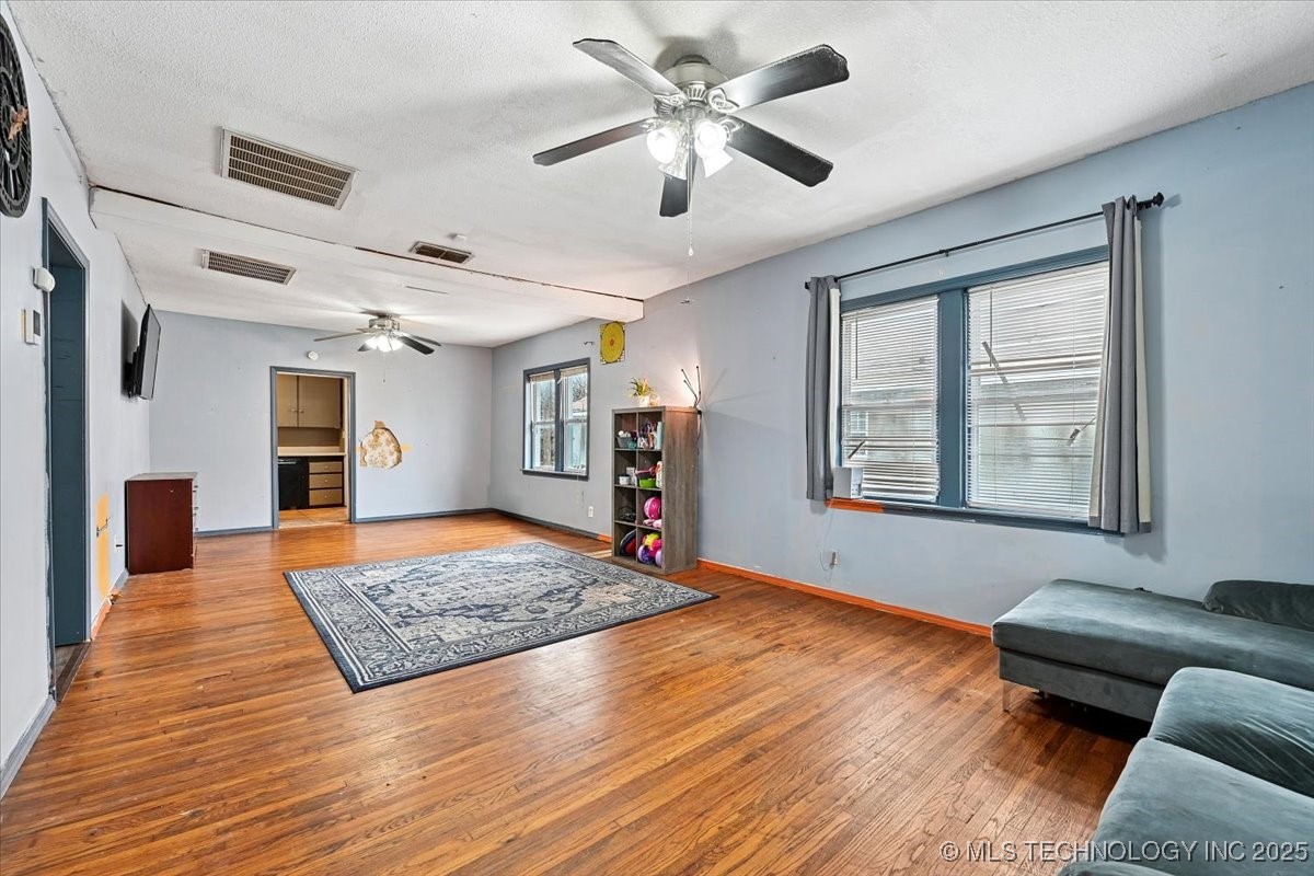 540 S 45th West Avenue Property Photo 10