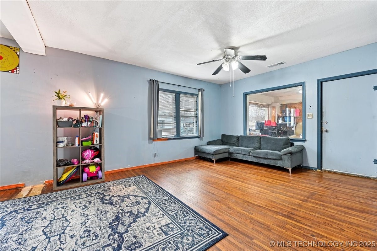 540 S 45th West Avenue Property Photo 12