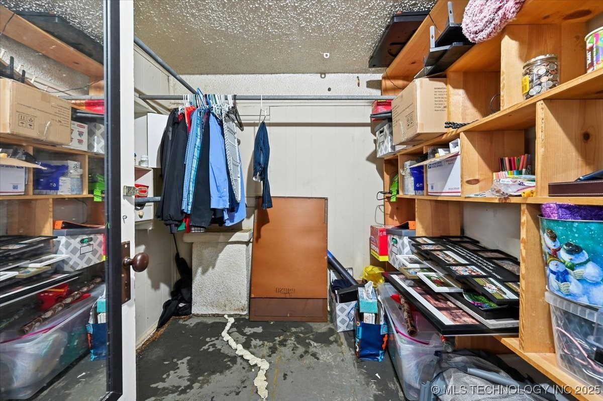 540 S 45th West Avenue Property Photo 20