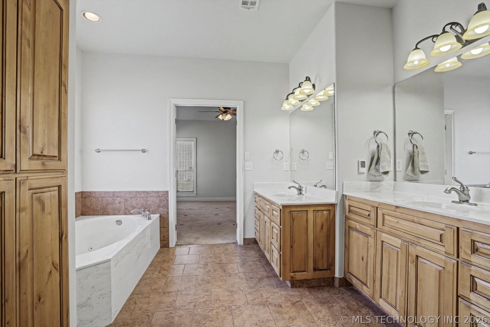 40040 N 3988 Road Property Photo 25