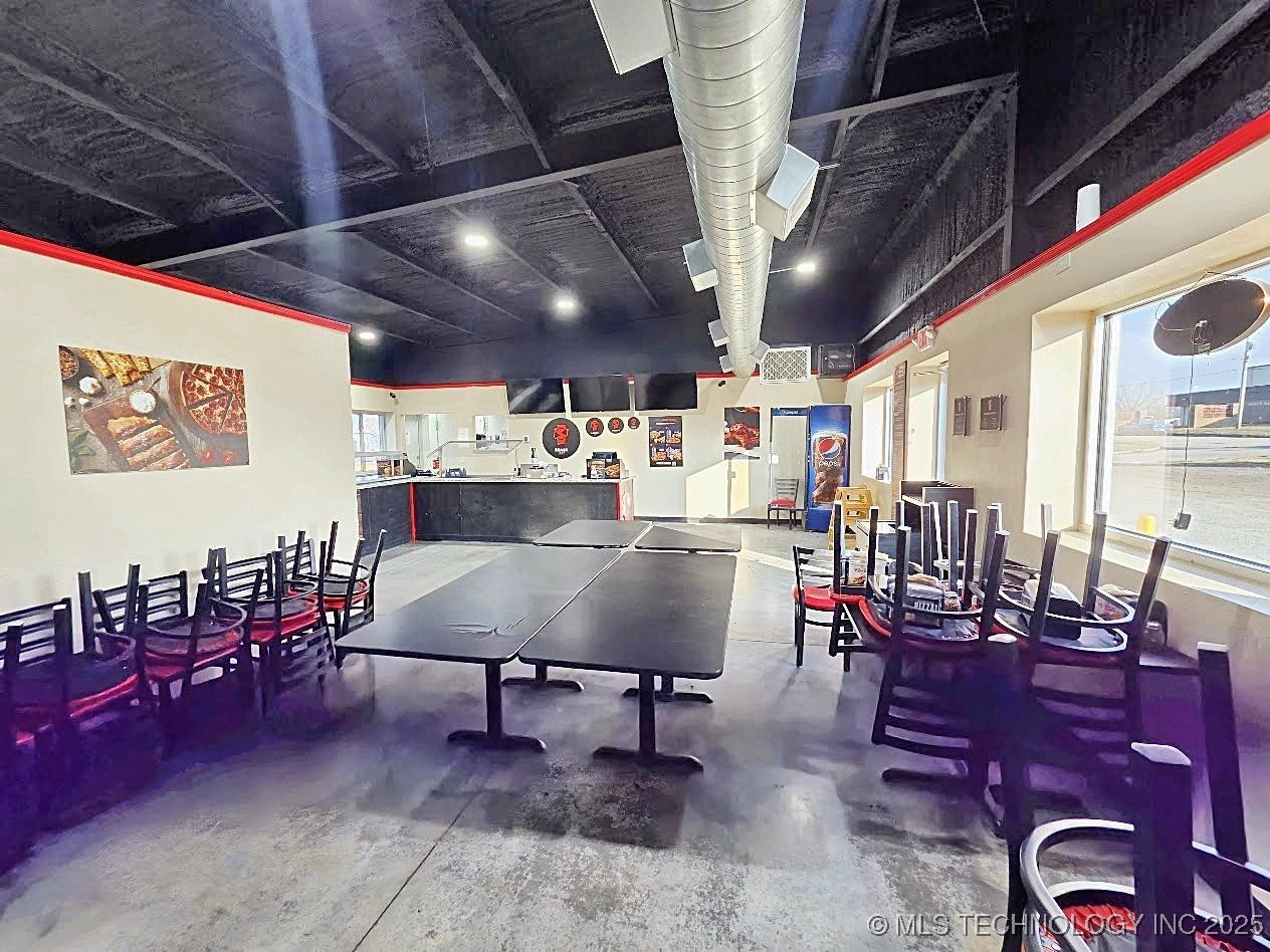 301 N F Street Property Photo 11