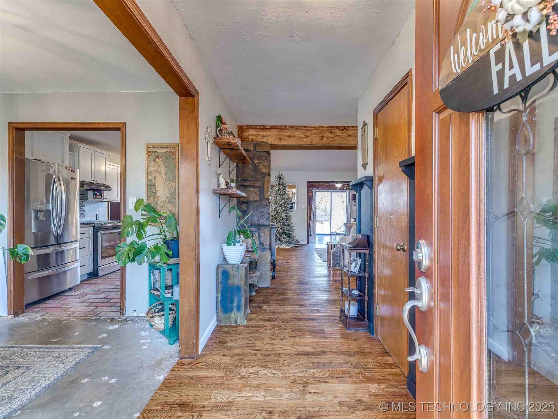 26 Lakeview Drive Property Photo 3