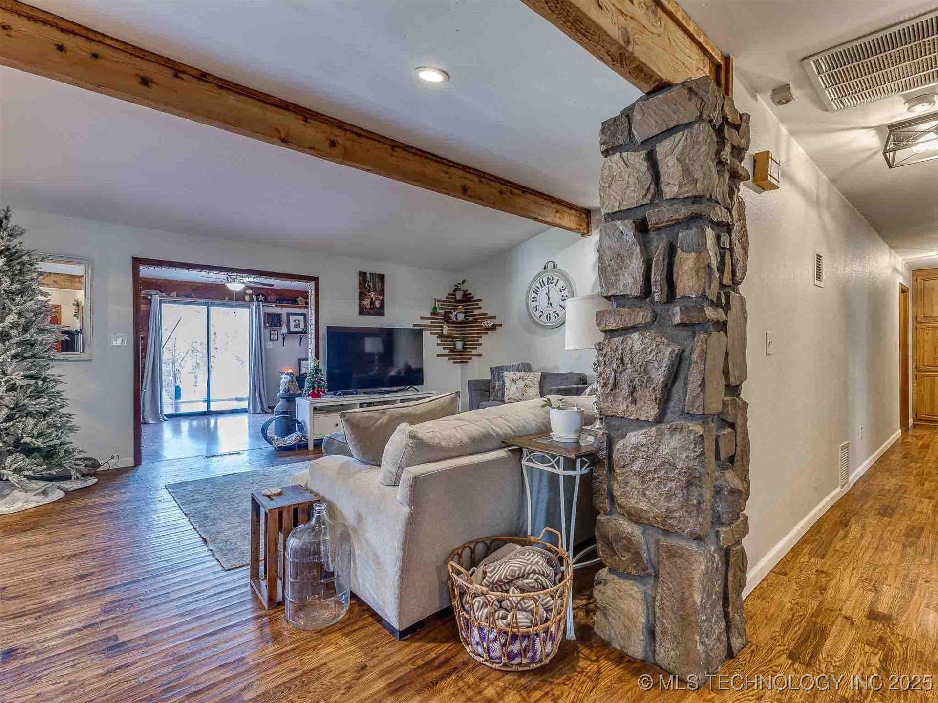 26 Lakeview Drive Property Photo 5