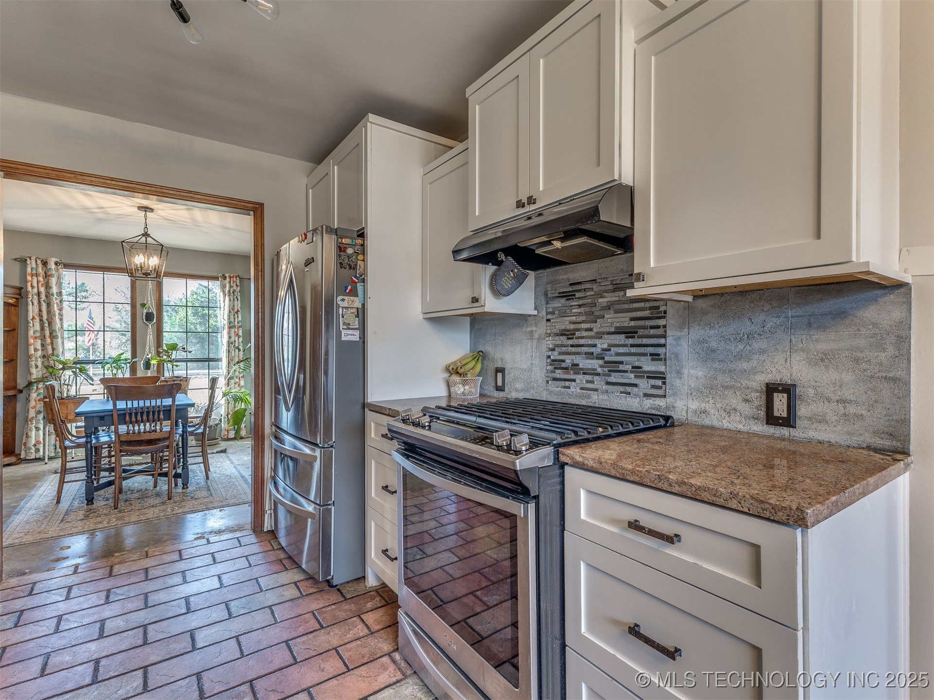 26 Lakeview Drive Property Photo 9