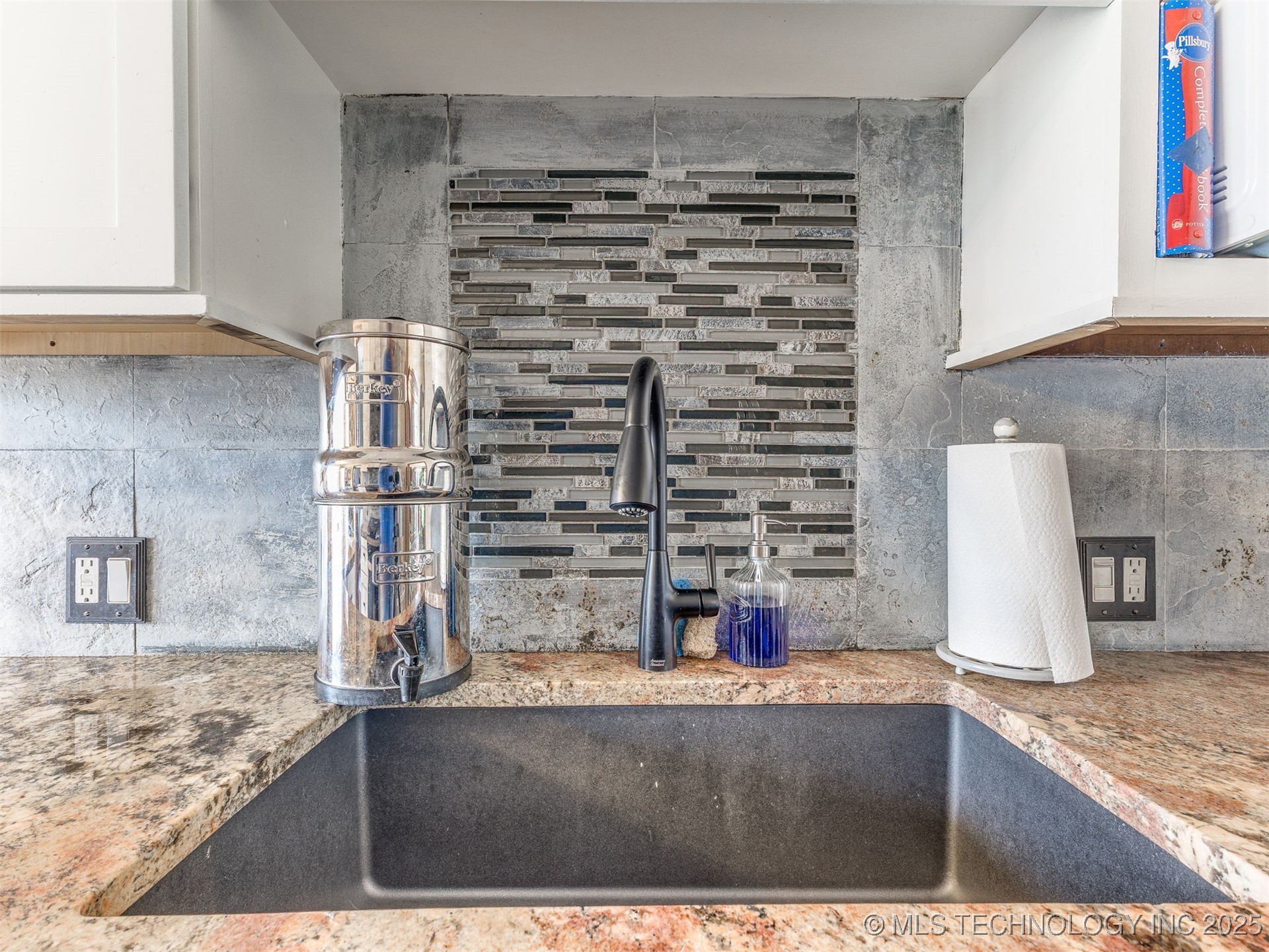 26 Lakeview Drive Property Photo 11