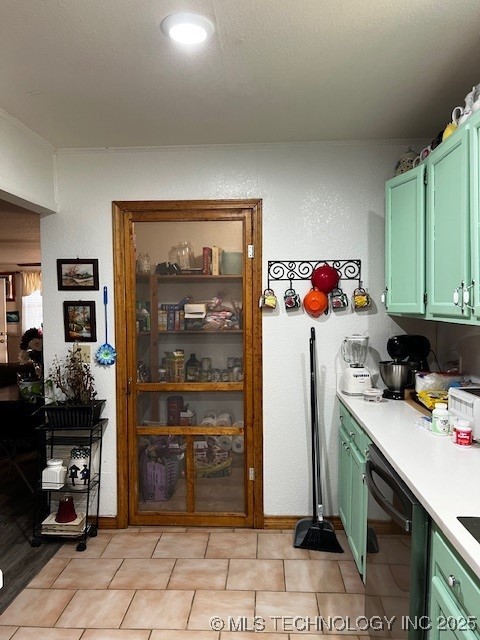 638 W Main Street Property Photo 6