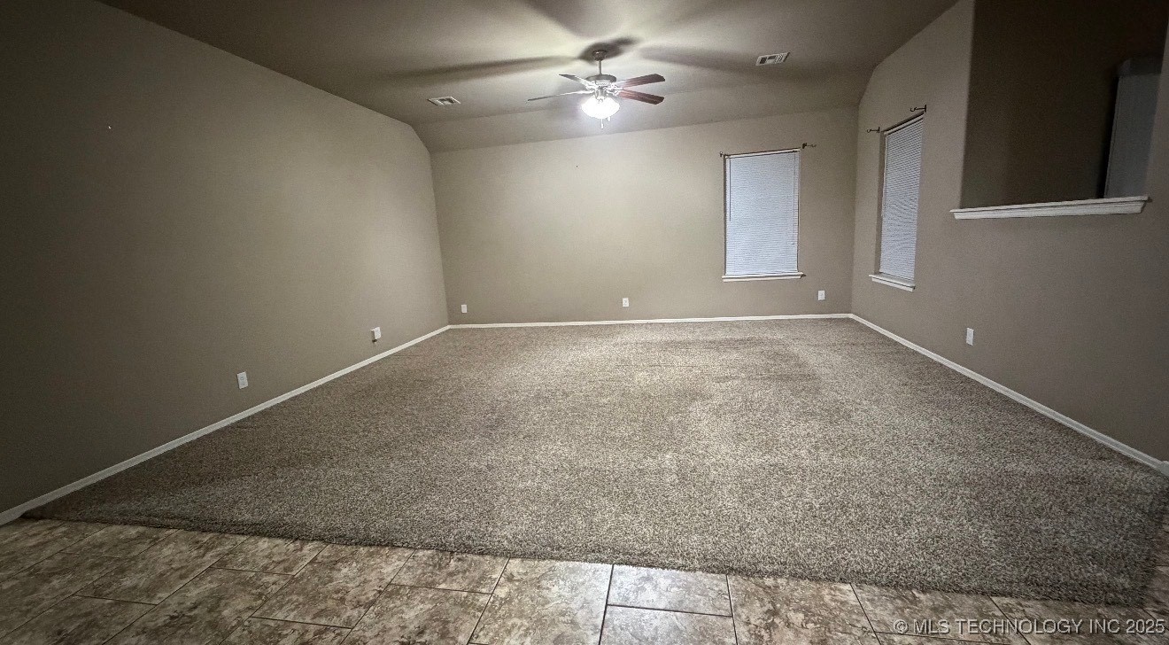 11112 N 146th East Avenue Property Photo 6